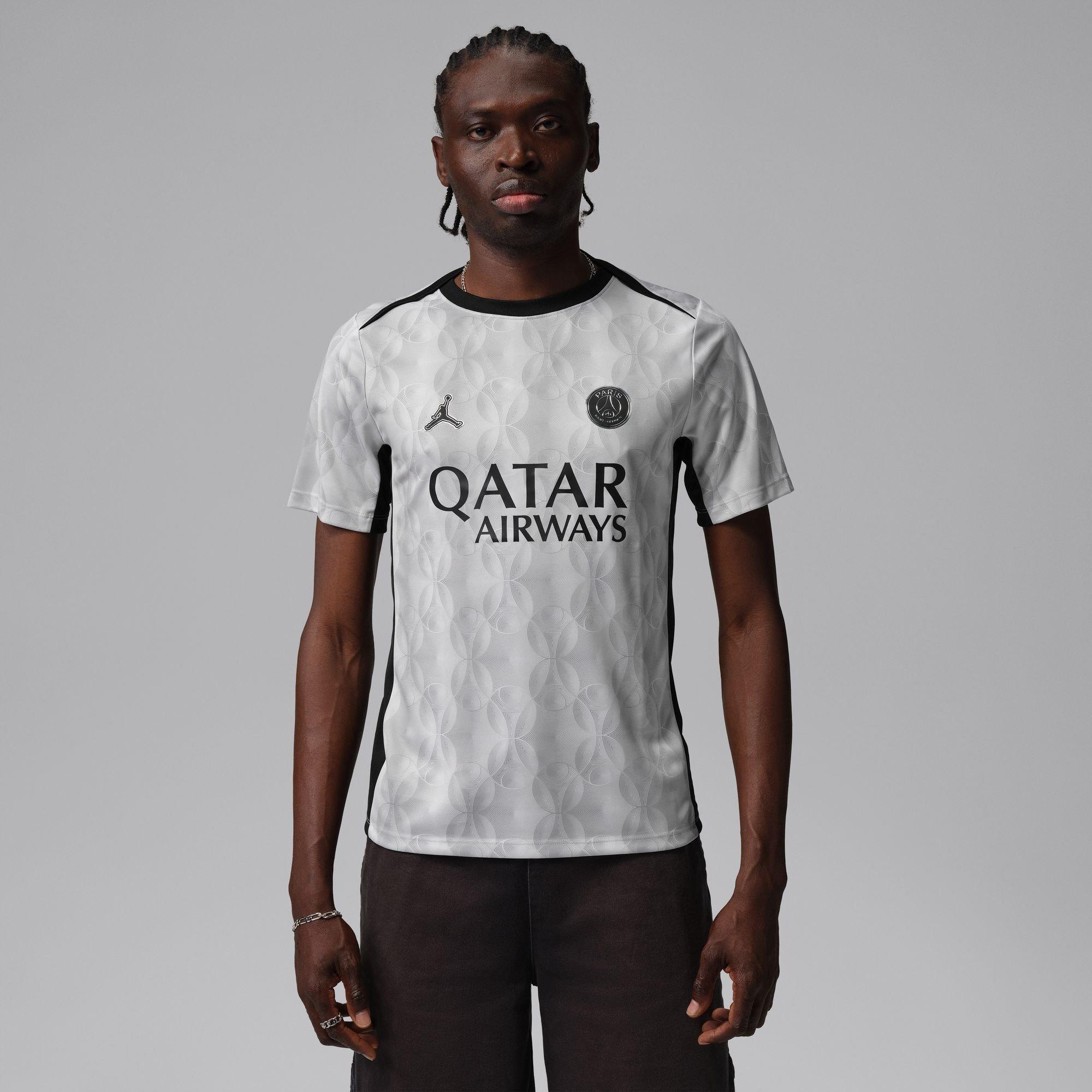 Grijs/Zwart - Nike - Men's Paris Saint Germain Licensed Short Sleeve T-Shirt - 1