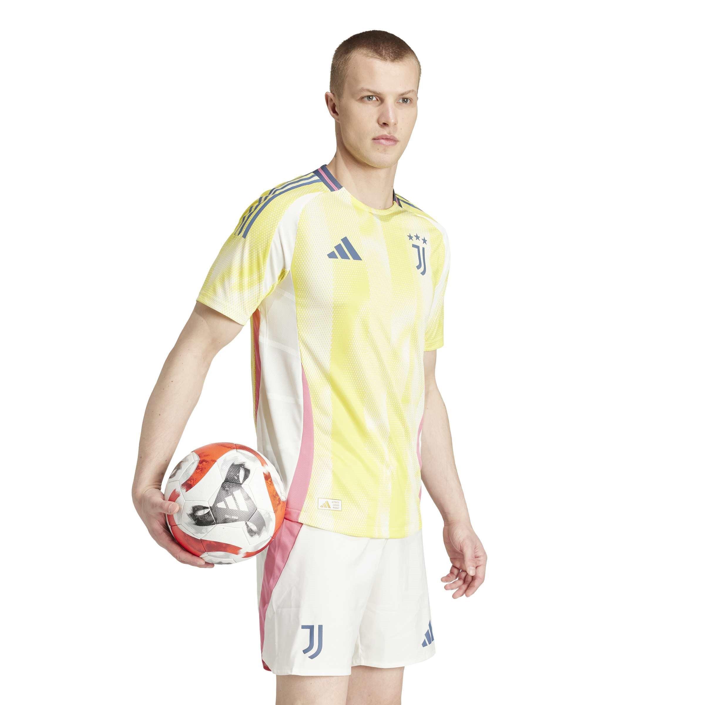 Zolfo Puro - adidas - Juve A Jsy Au T-Shirt Mens - 5