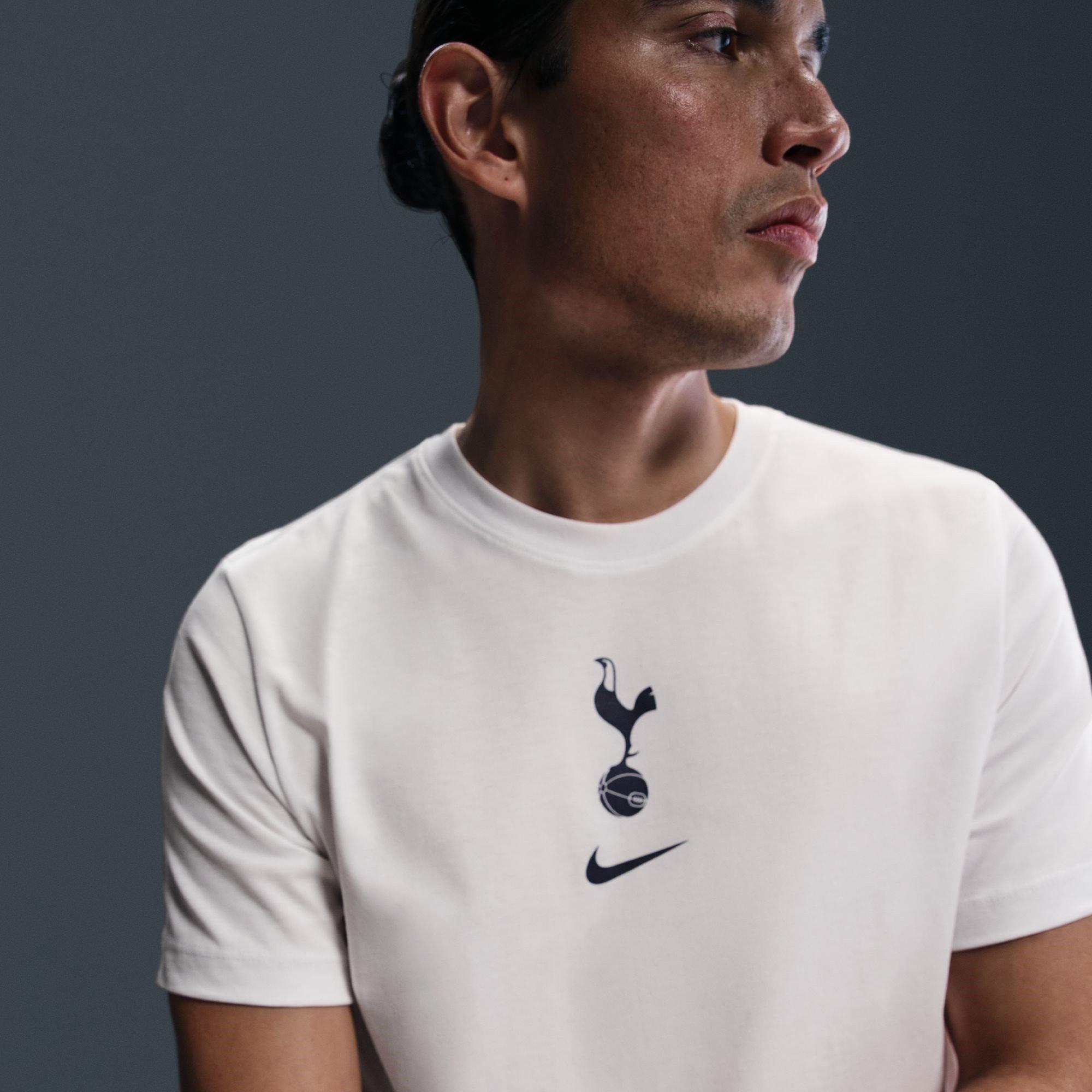 White - Nike - Tottenham Hotspur FC Crest T-Shirt Adults - 10