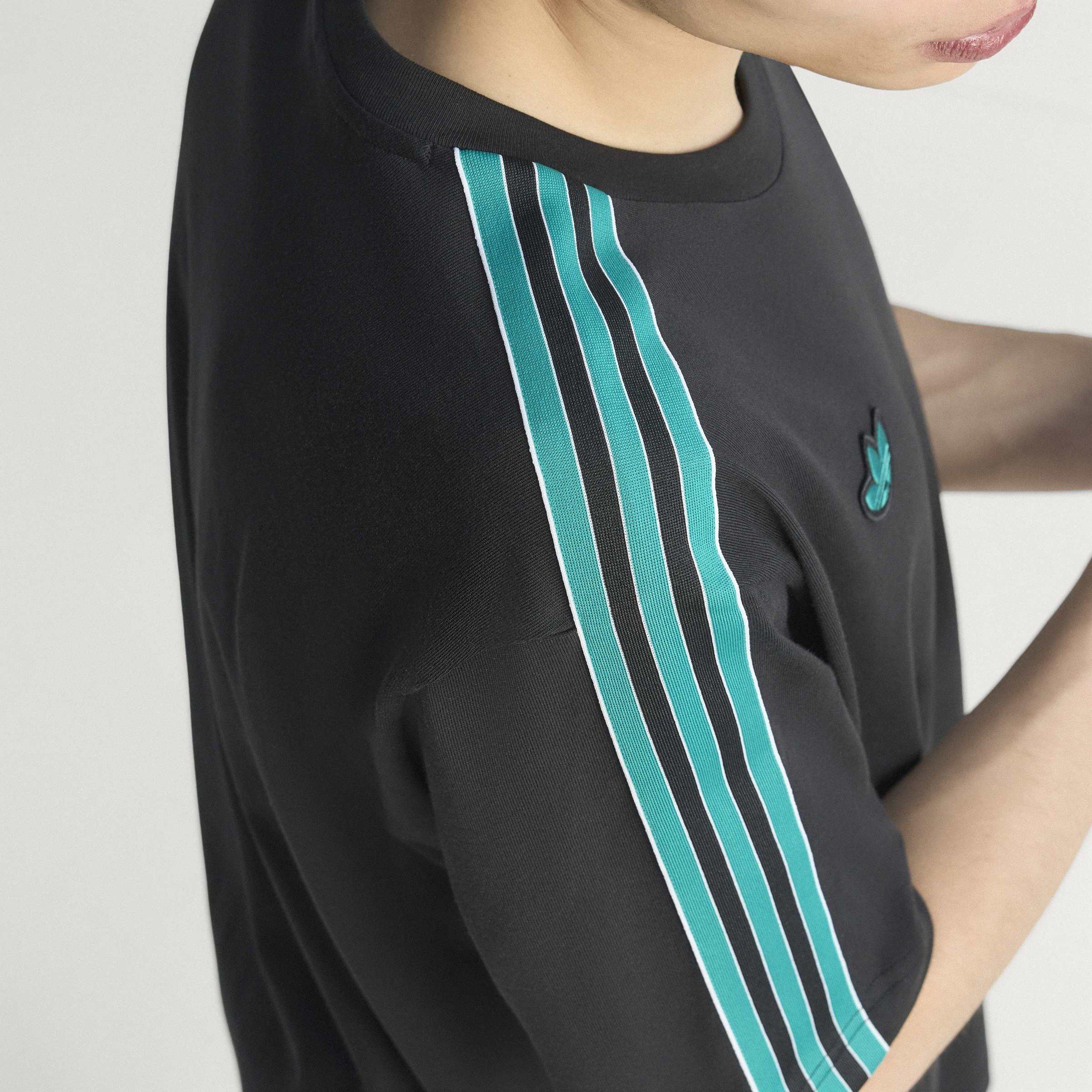 Preto - adidas - Liverpool Terrace Icon T-Shirt Adults - 14