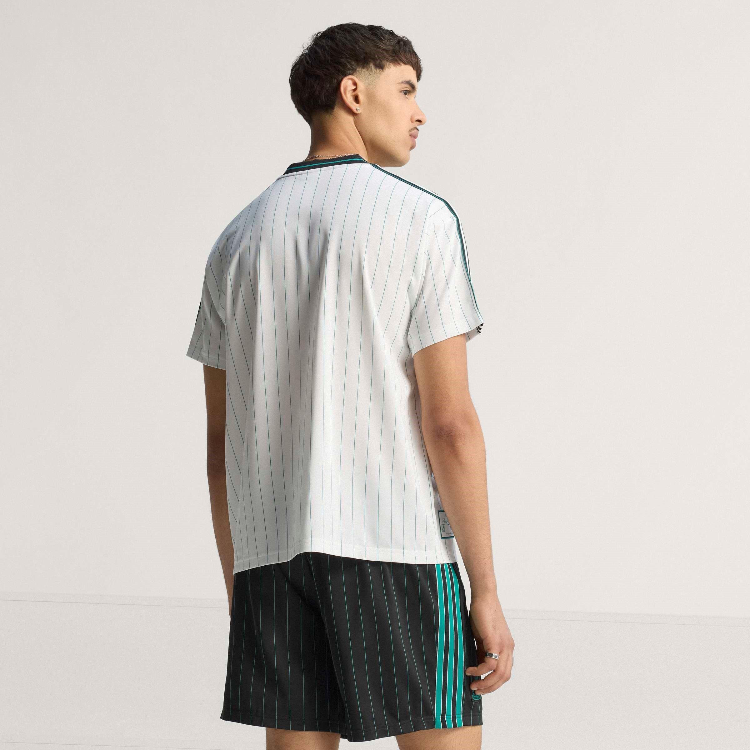 White/Green - adidas - Liverpool Icon Short Sleeve T-Shirt Adults - 11