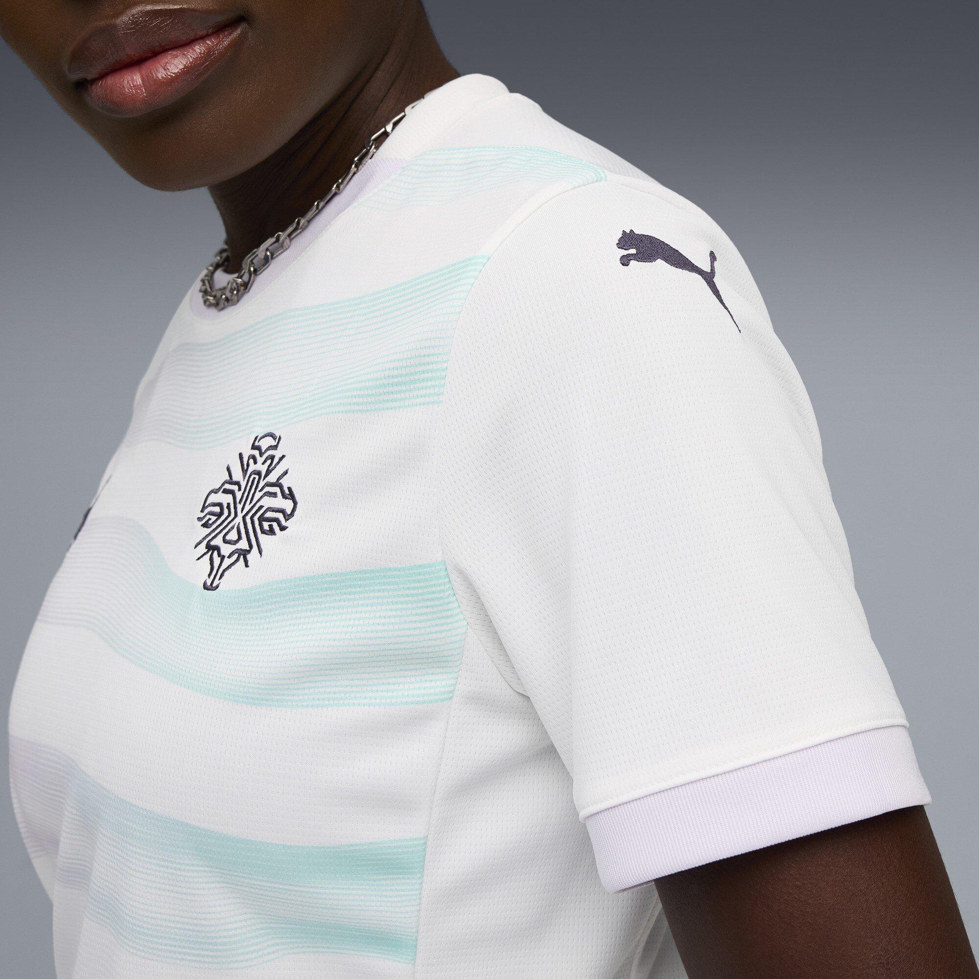 Weiß/Marineblau - Puma - Iceland Away Shirt 2025 Womens - 6