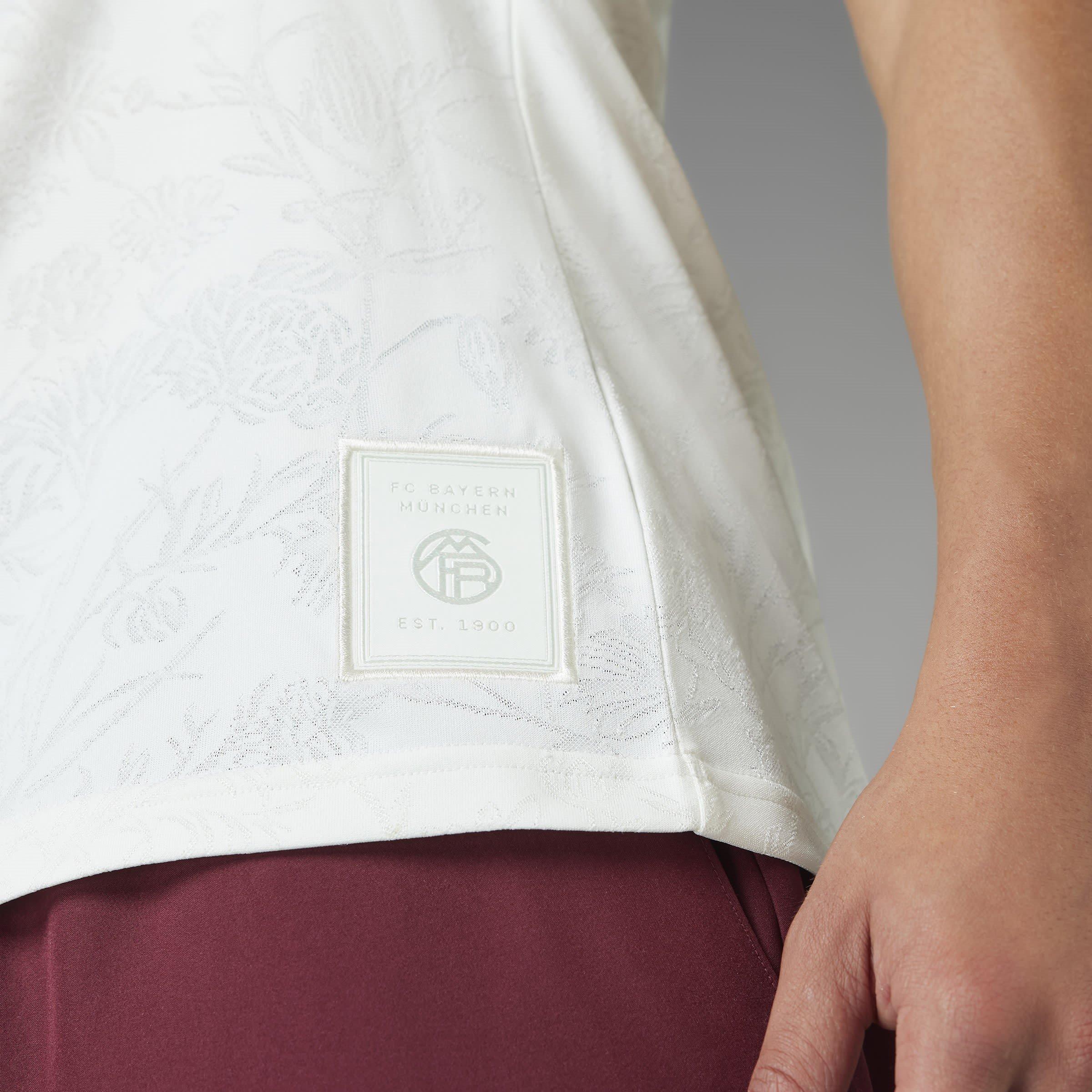Weiß - adidas - FC Bayern Lifestyler Football Shirt 2023 2024 Adults - 13