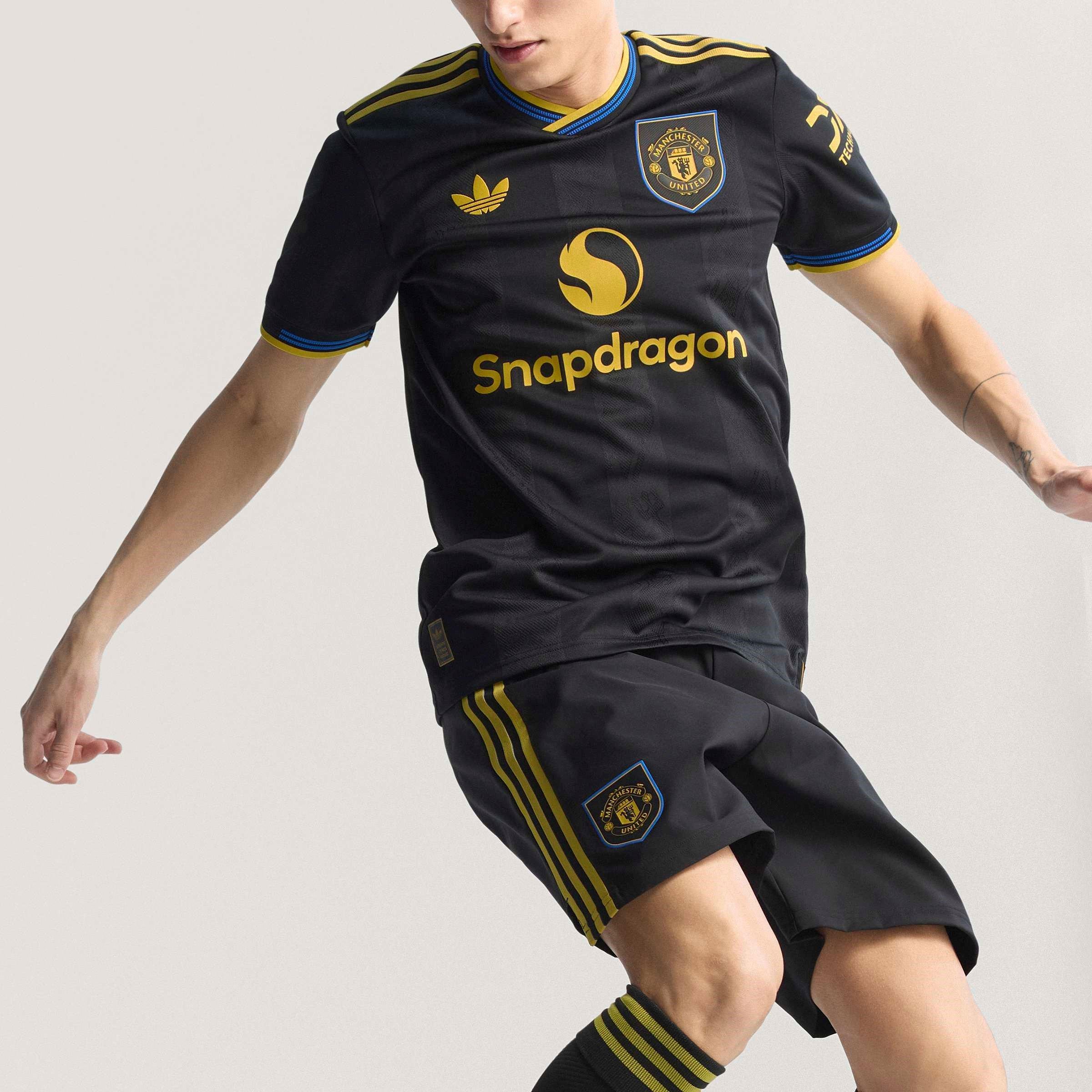 Schwarz - adidas - Manchester United Authentic Third Shirt 2025 2026 Adults - 14