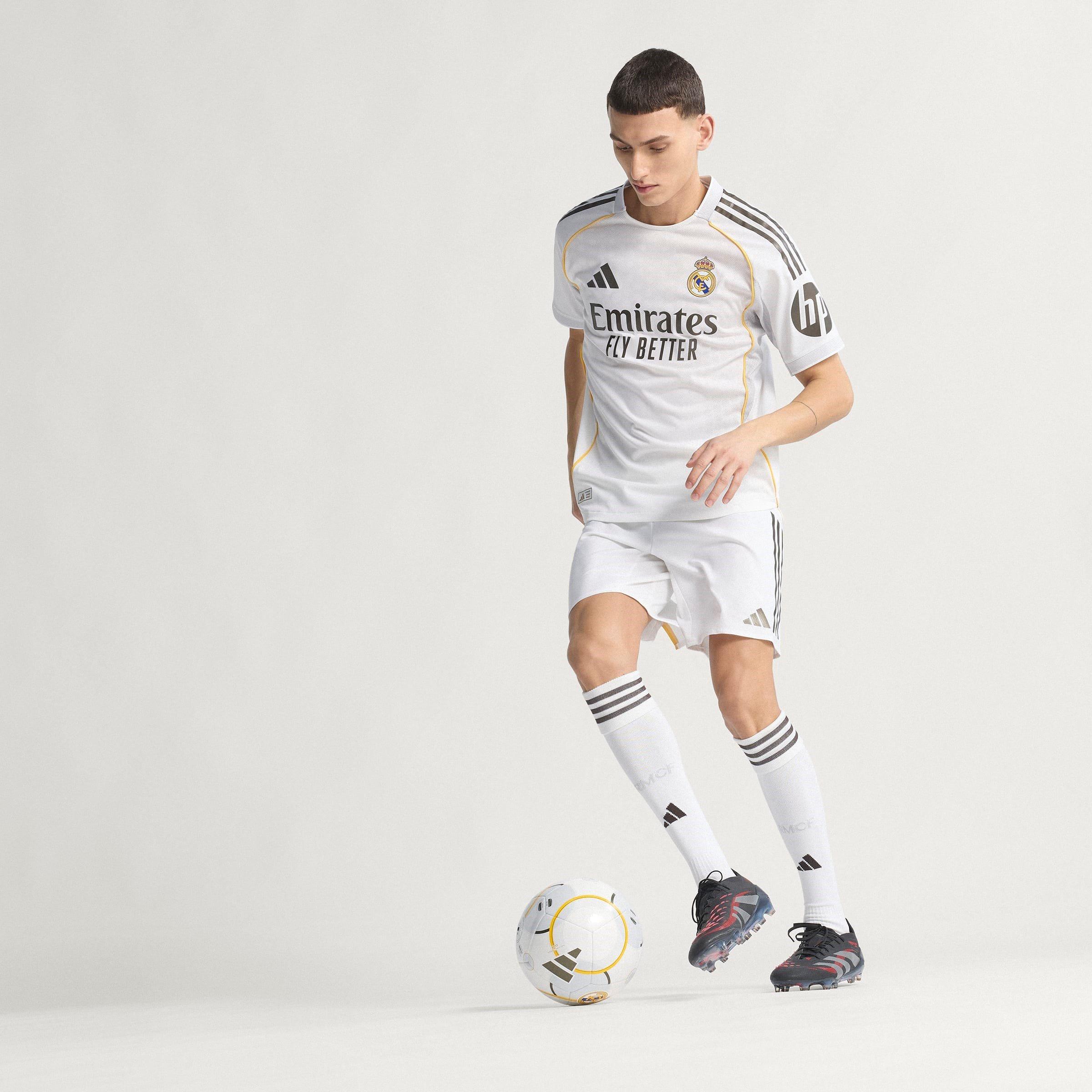 White - adidas - Real Madrid Authentic Home Shirt 2025 2026 Adults - 12