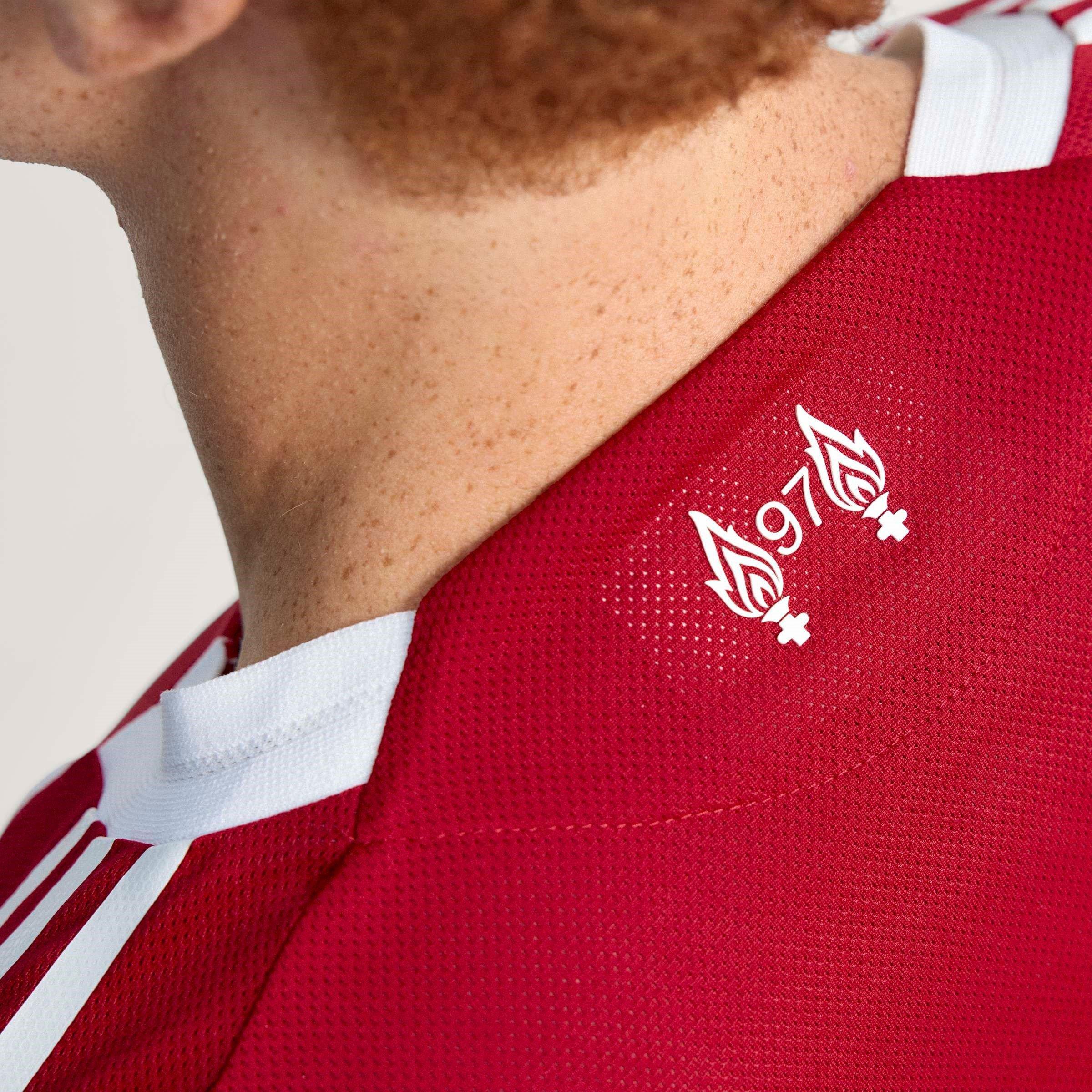 Rosso - adidas - Liverpool Authentic Home Shirt 2025 2026 Adults - 14