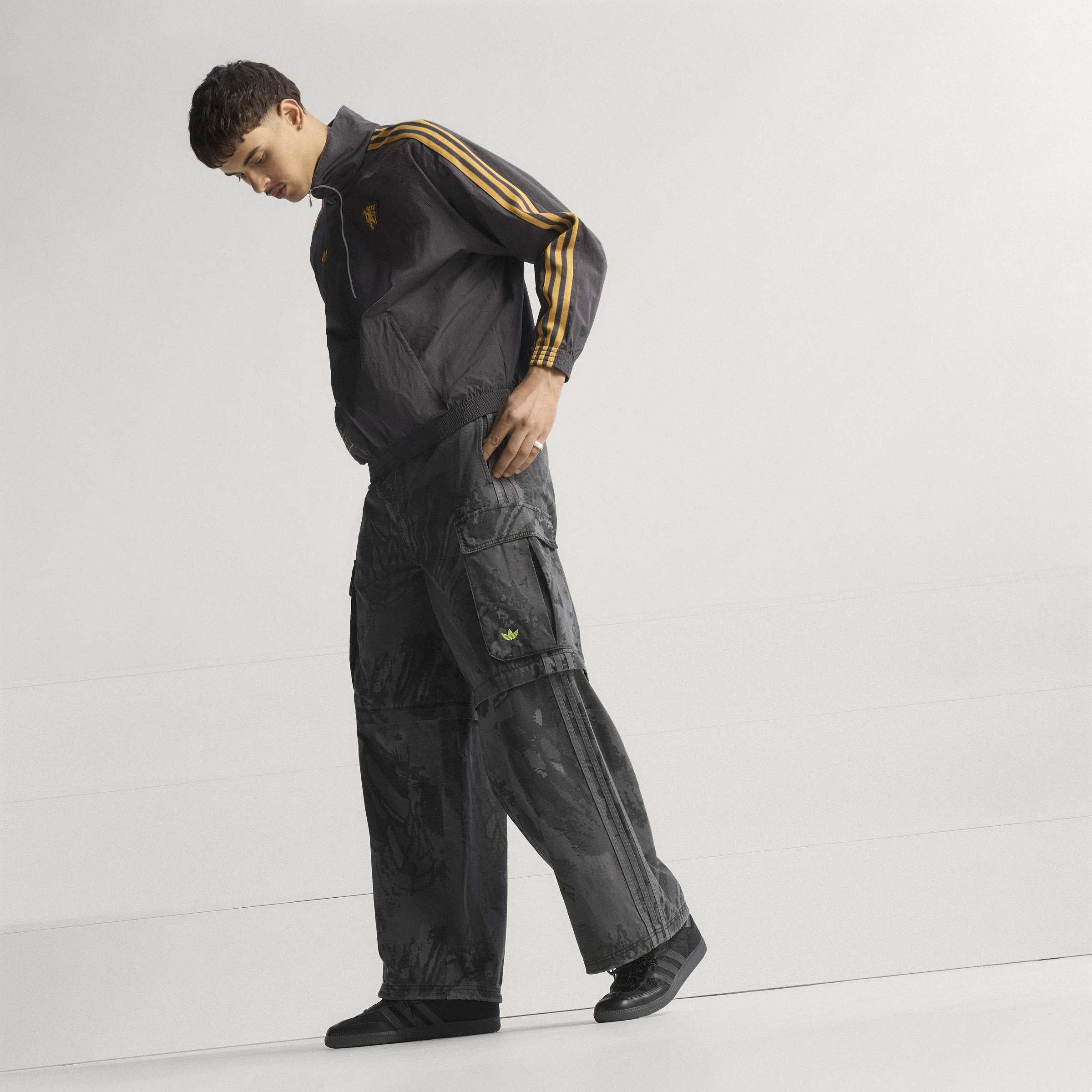 Black - adidas - Manchester United Half Zip Jacket 2025 2026 Mens - 11