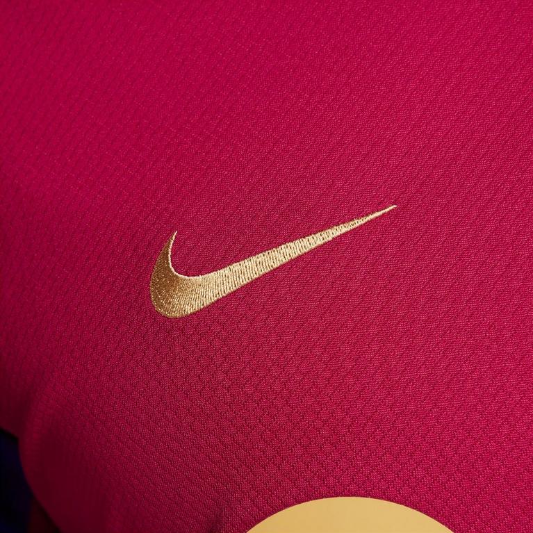 Rouge - Nike - ASOS EDITION T-shirt comoda a maniche lunghe con maglia metallica oro - 4