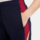 Obsidienne/Rouge - Nike - logo-print knee-length shorts Jasminiw Grün - 5