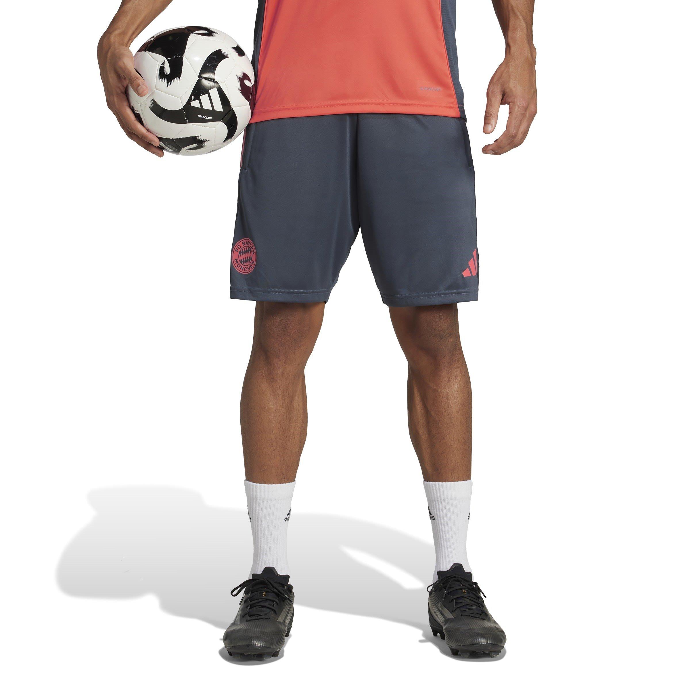 Schwarz - adidas - Bayern Munich Tiro 25 Competition Training Shorts 2025 2026 Adults - 2