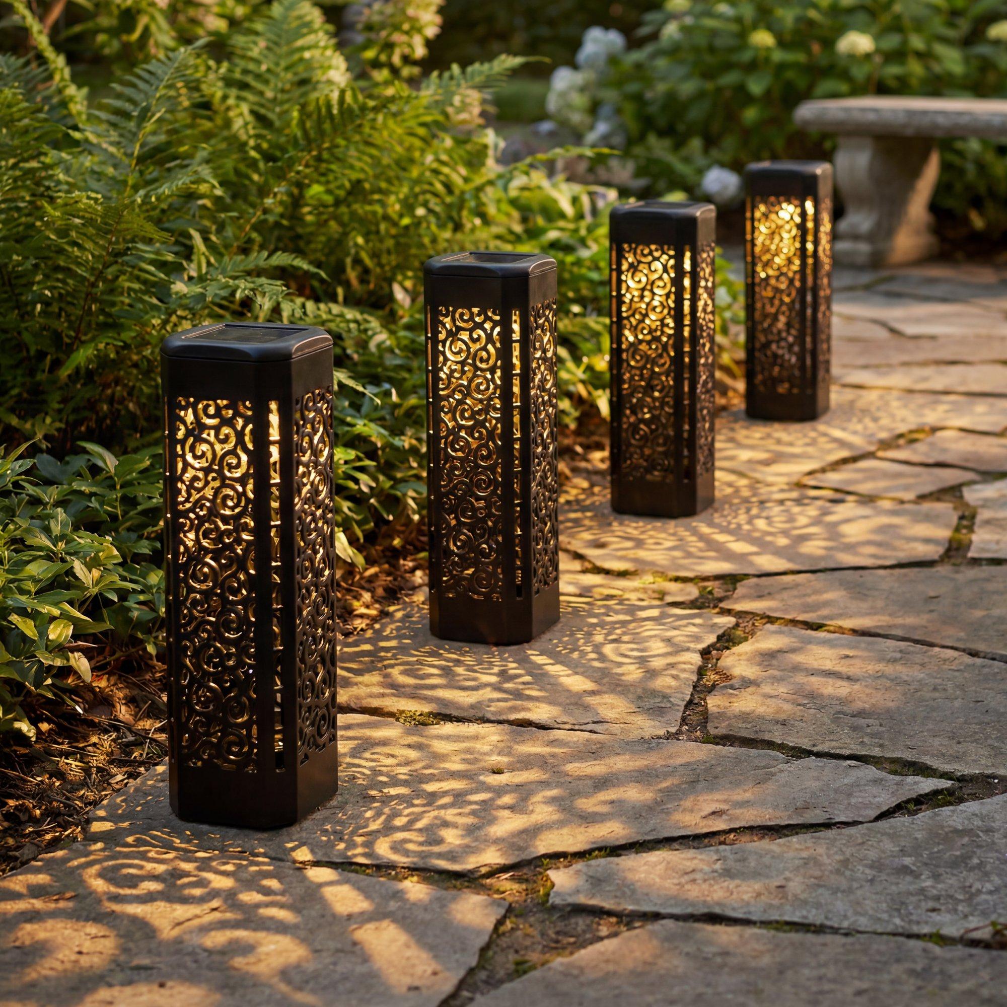 Black - Streetwize - Pack Of 4 Solar Stake Lights - 8