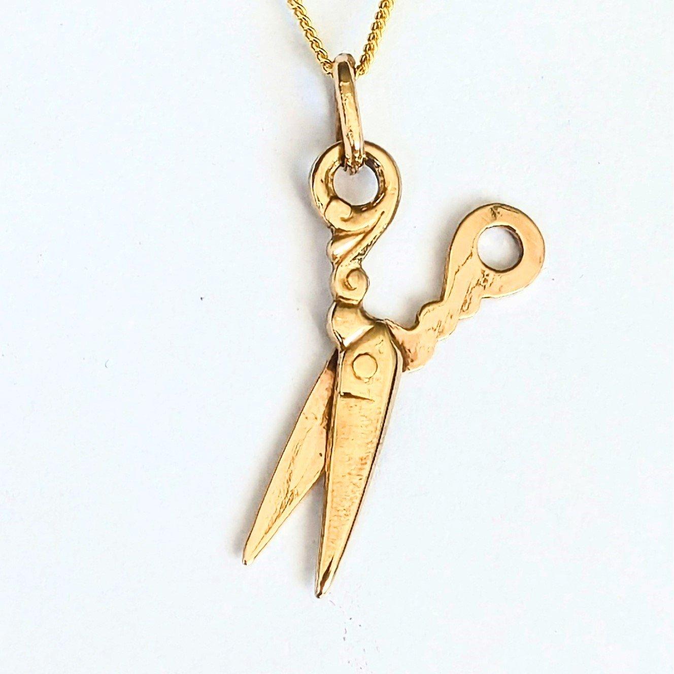 Gold - Espree - Pre Loved 9ct Scissor Pendant