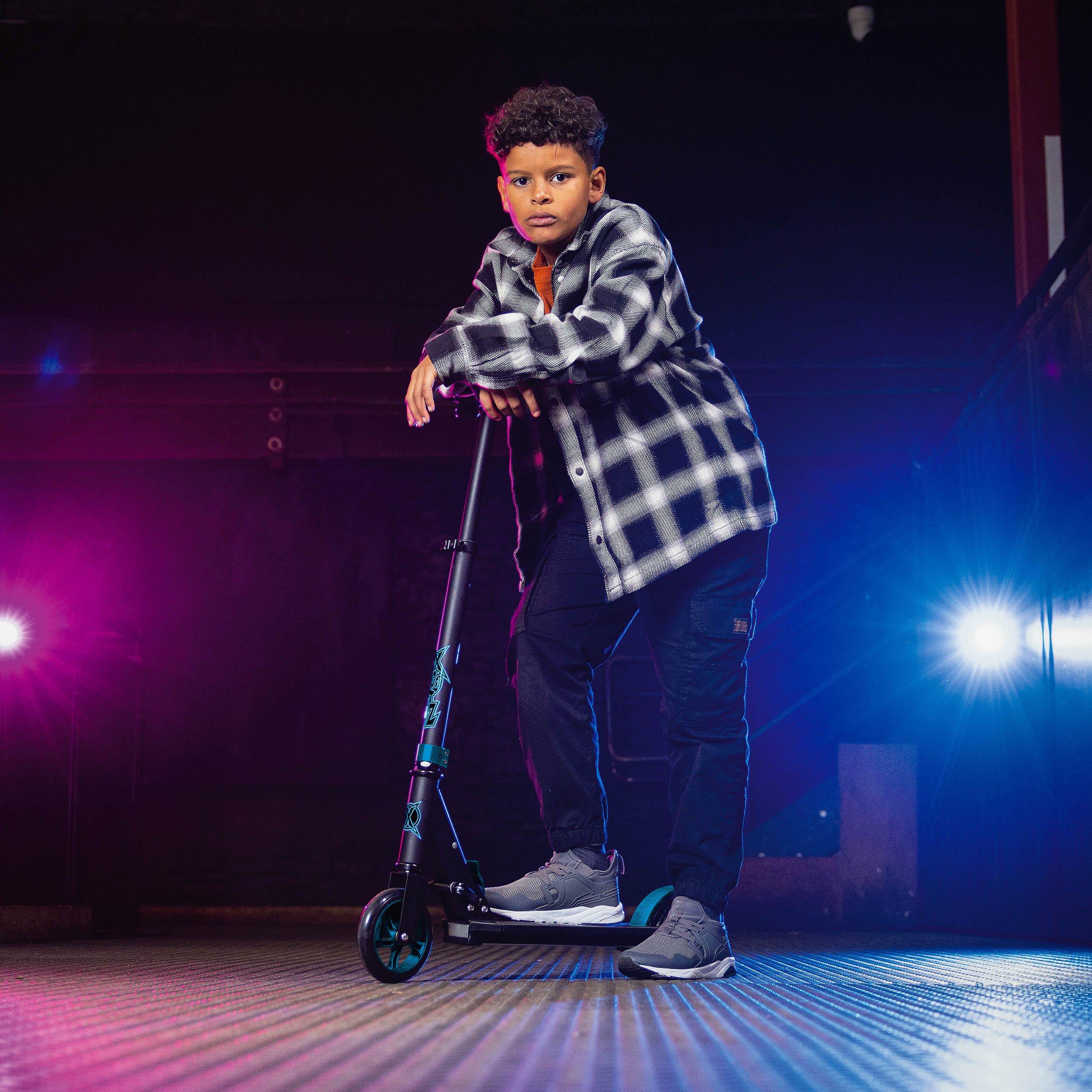 Black And Blue - Xootz - Enigma Lithium E-scooter - Blue - 3