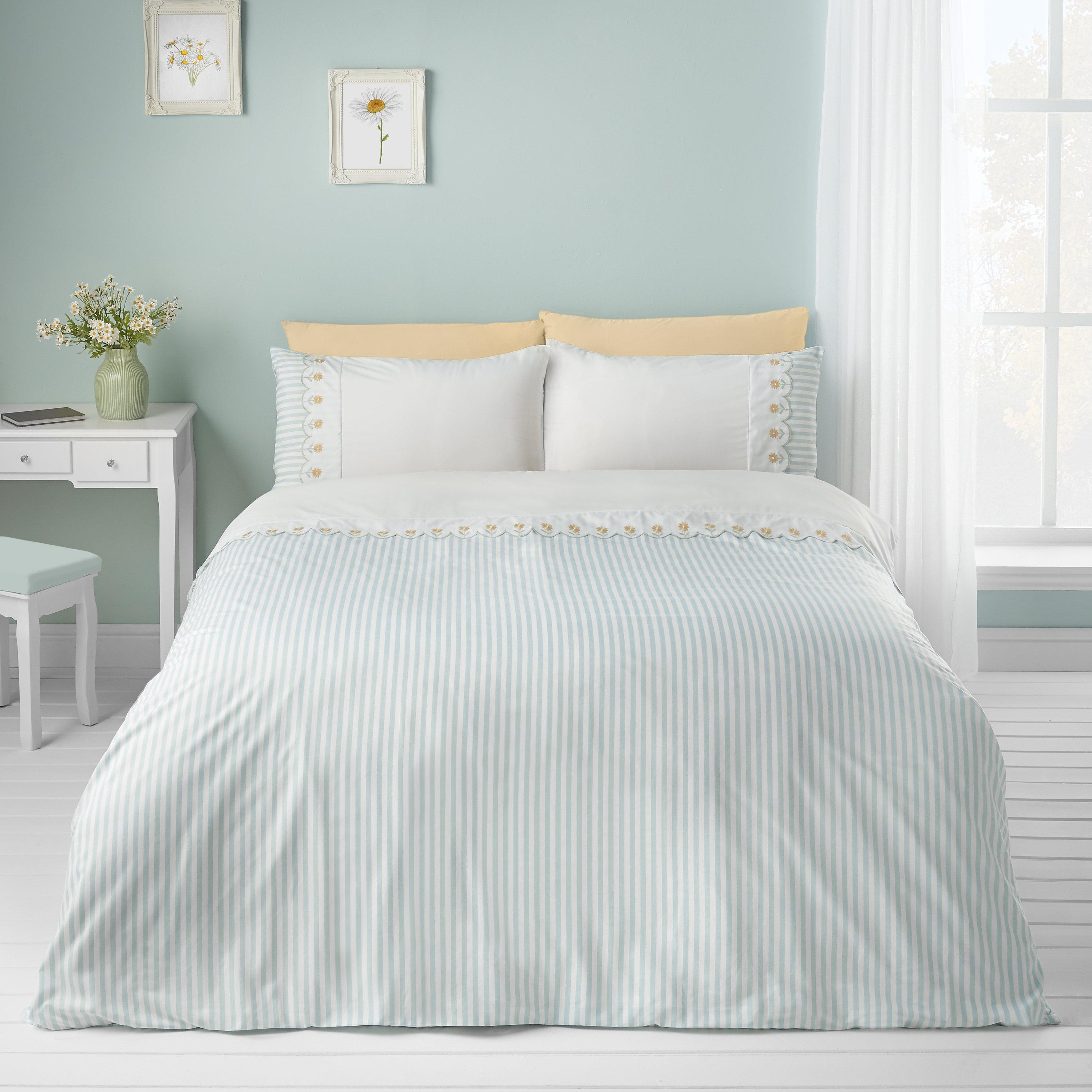 Sage Green - Catherine Lansfield - Embroidered Daisy Soft Touch Duvet Cover Set - 1
