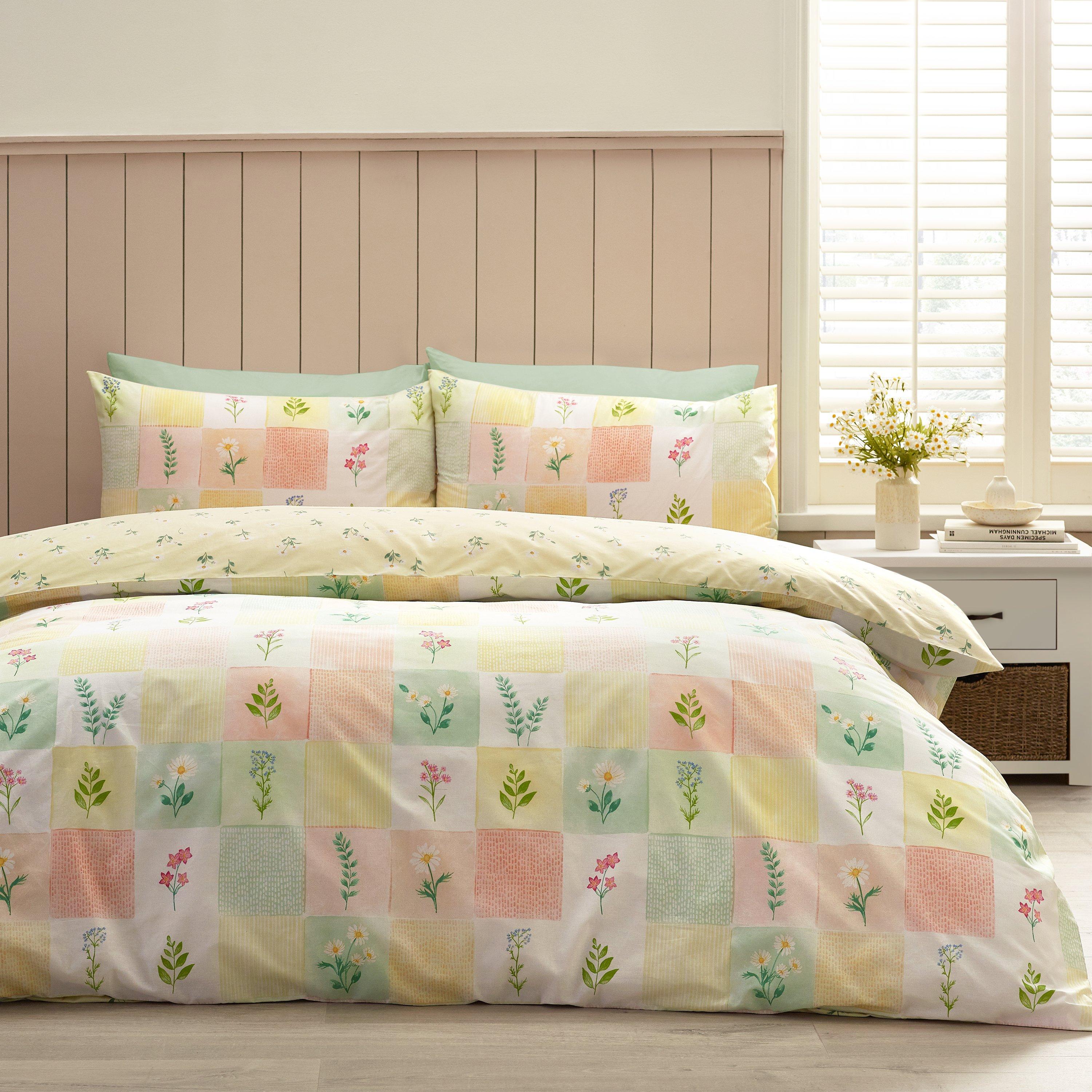 Yellow - Catherine Lansfield - Daisy Patchwork Reversible Duvet Cover Set - 1