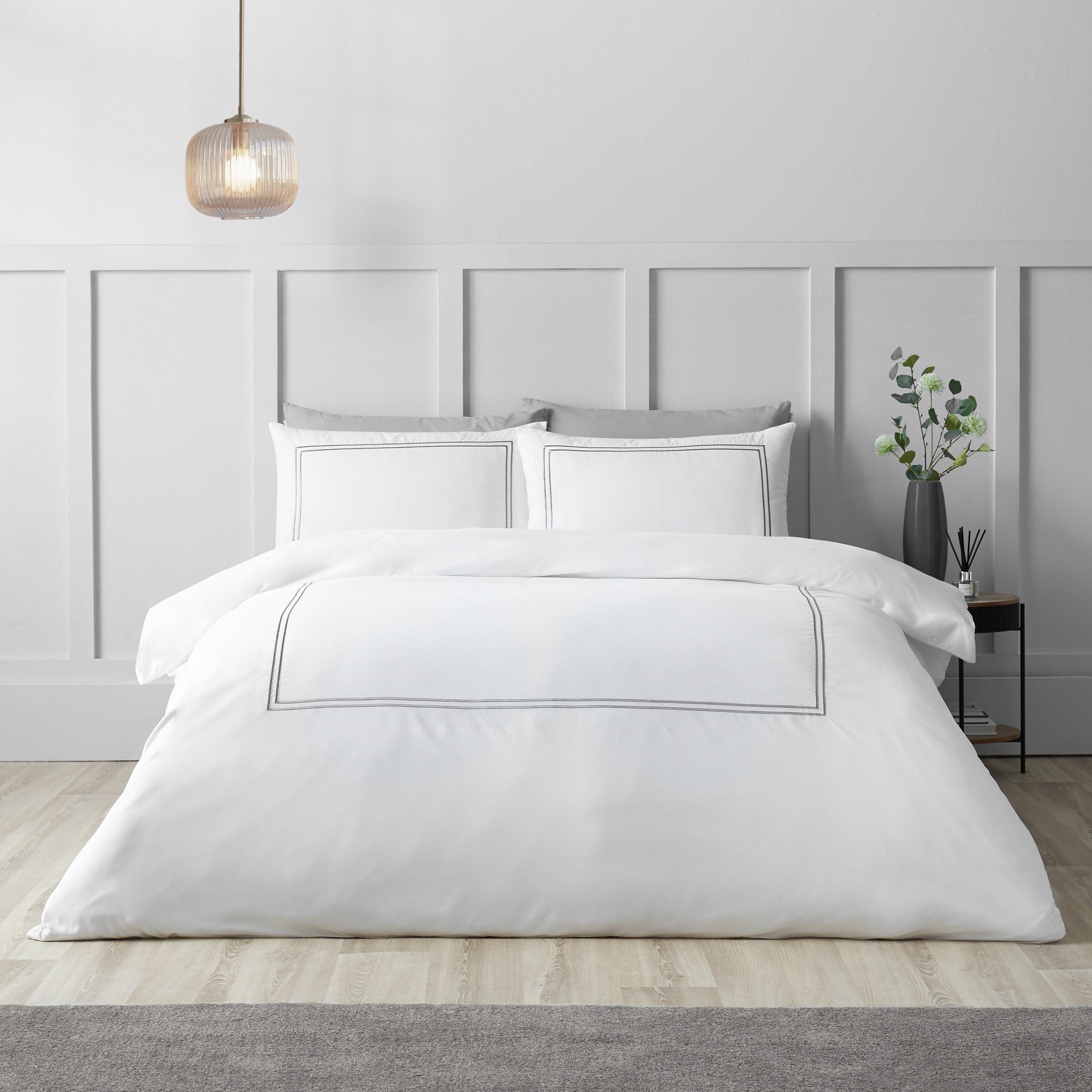 White / Silver - Catherine Lansfield - So Soft Mono Satin Stitch Duvet Cover Set - 1