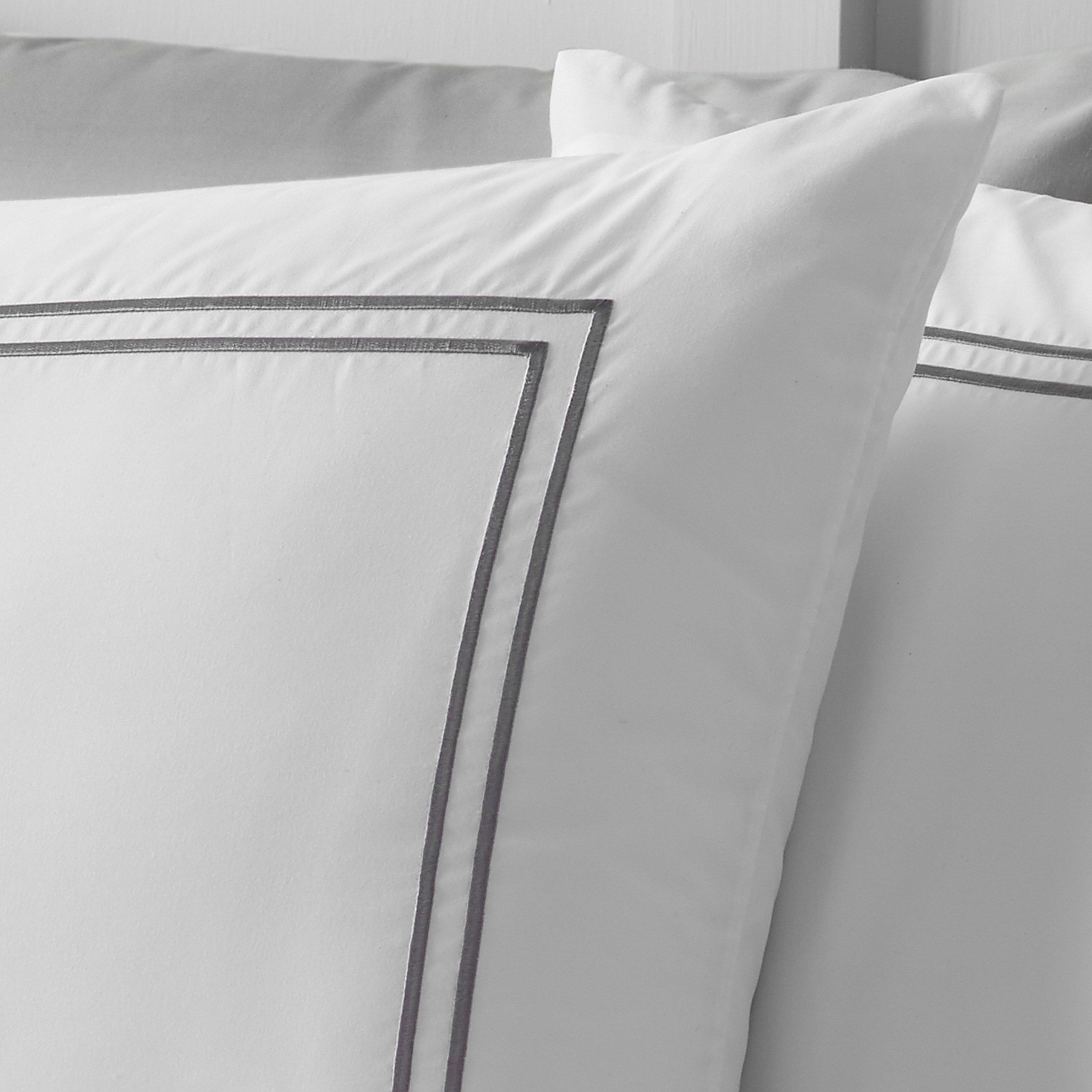 White / Silver - Catherine Lansfield - So Soft Mono Satin Stitch Duvet Cover Set - 3