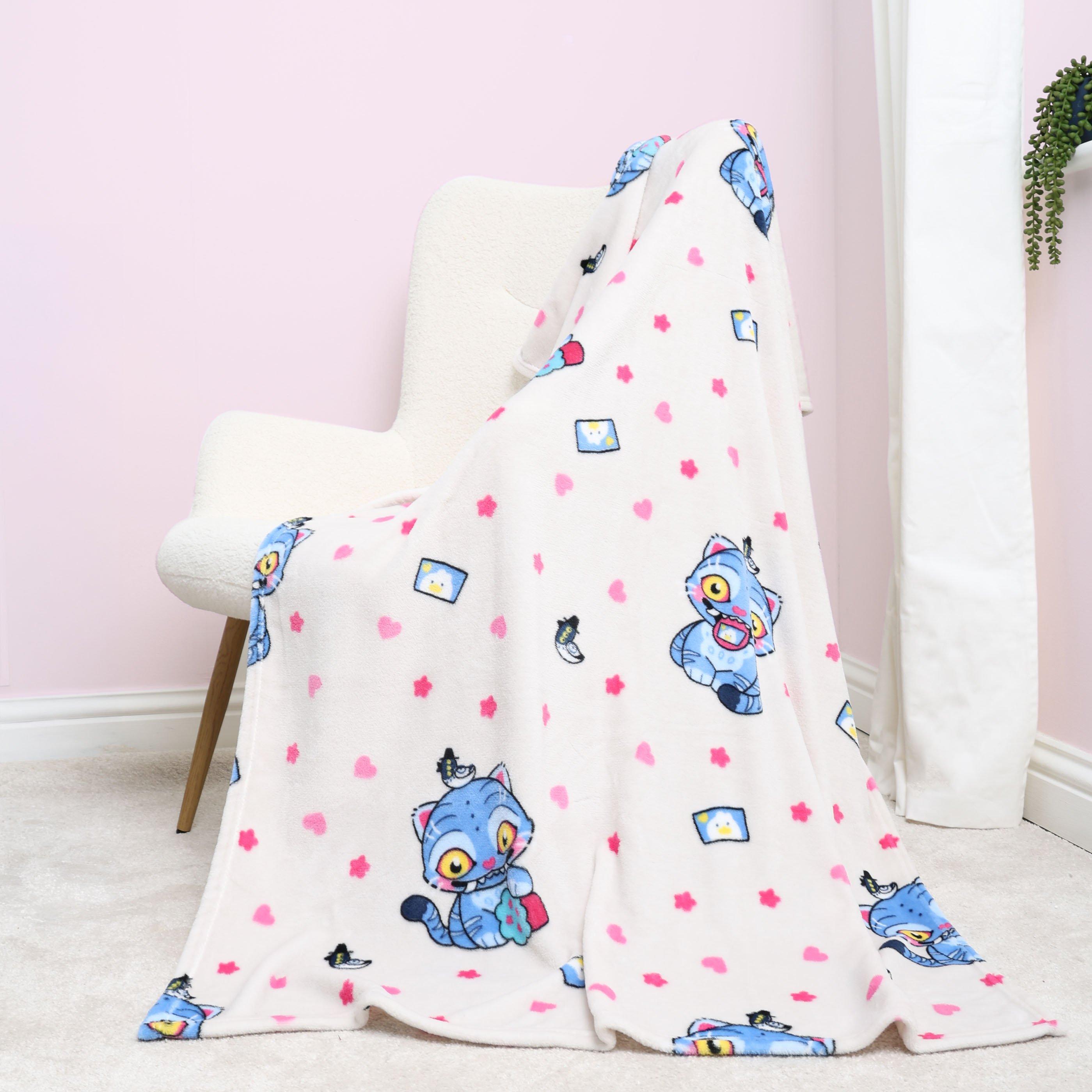 White - K Pop Demon Hunters - Kpop Demon Hunters Derpy Flower Fleece Blanket - 3