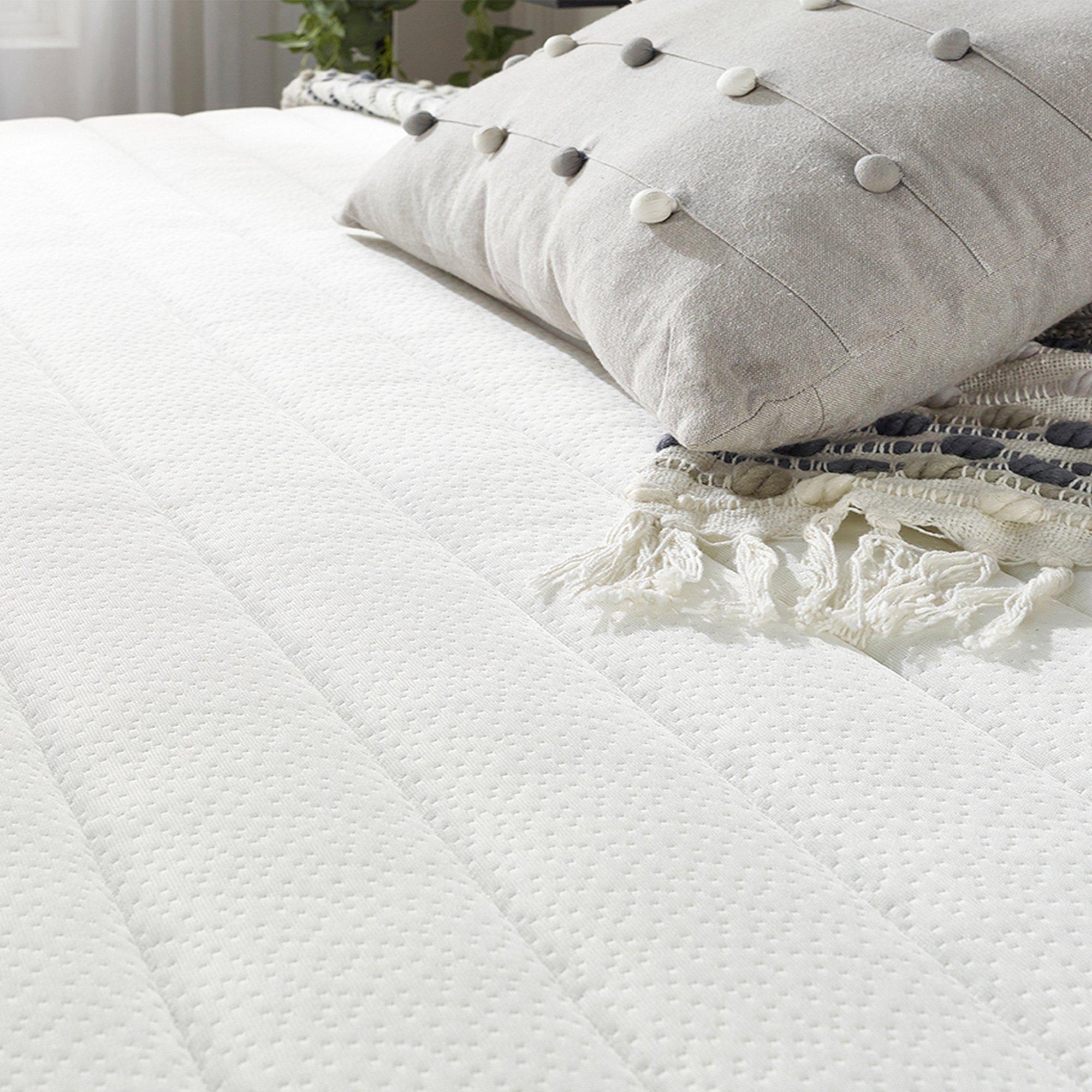 White - Aspire - RestMaster Pocket 3000 Hybrid Memory Mattress Medi - 4