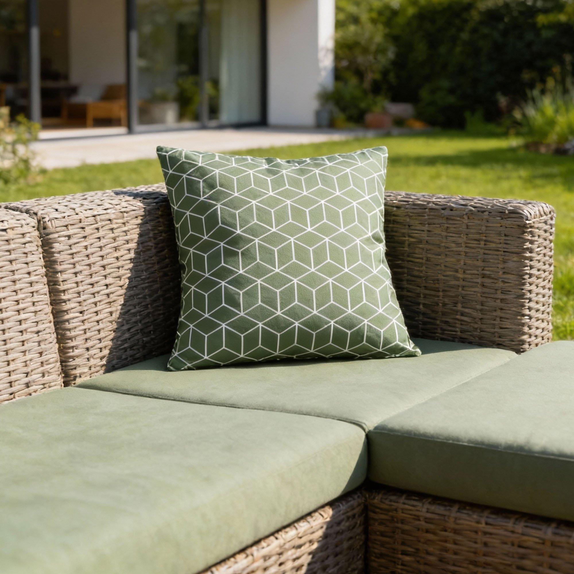 Streetwize  Outdoor Scatter Cushions - Cube Green - Pack of 2