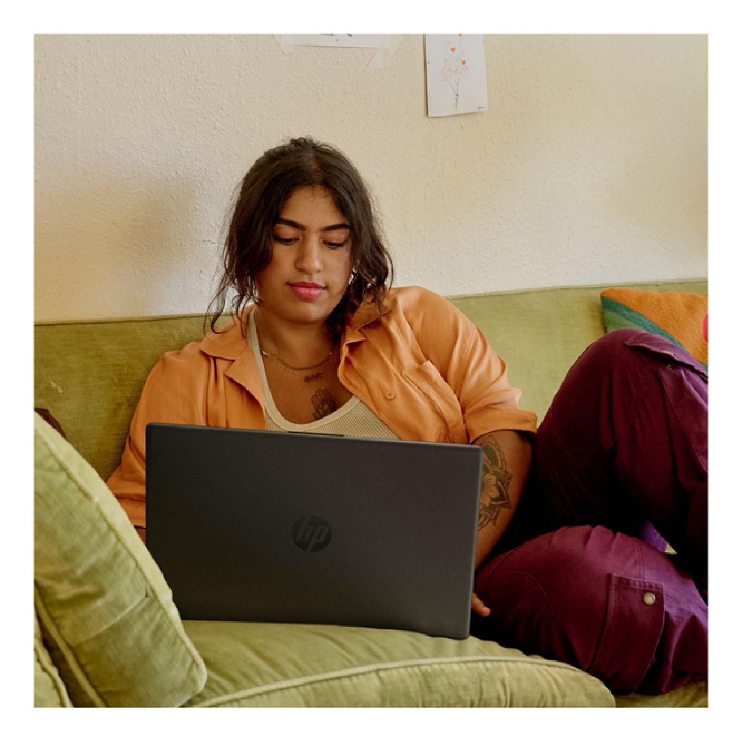 Black - HP - HP 15 Laptop - Core i3 4GB 128GB Win 11 Black - 2