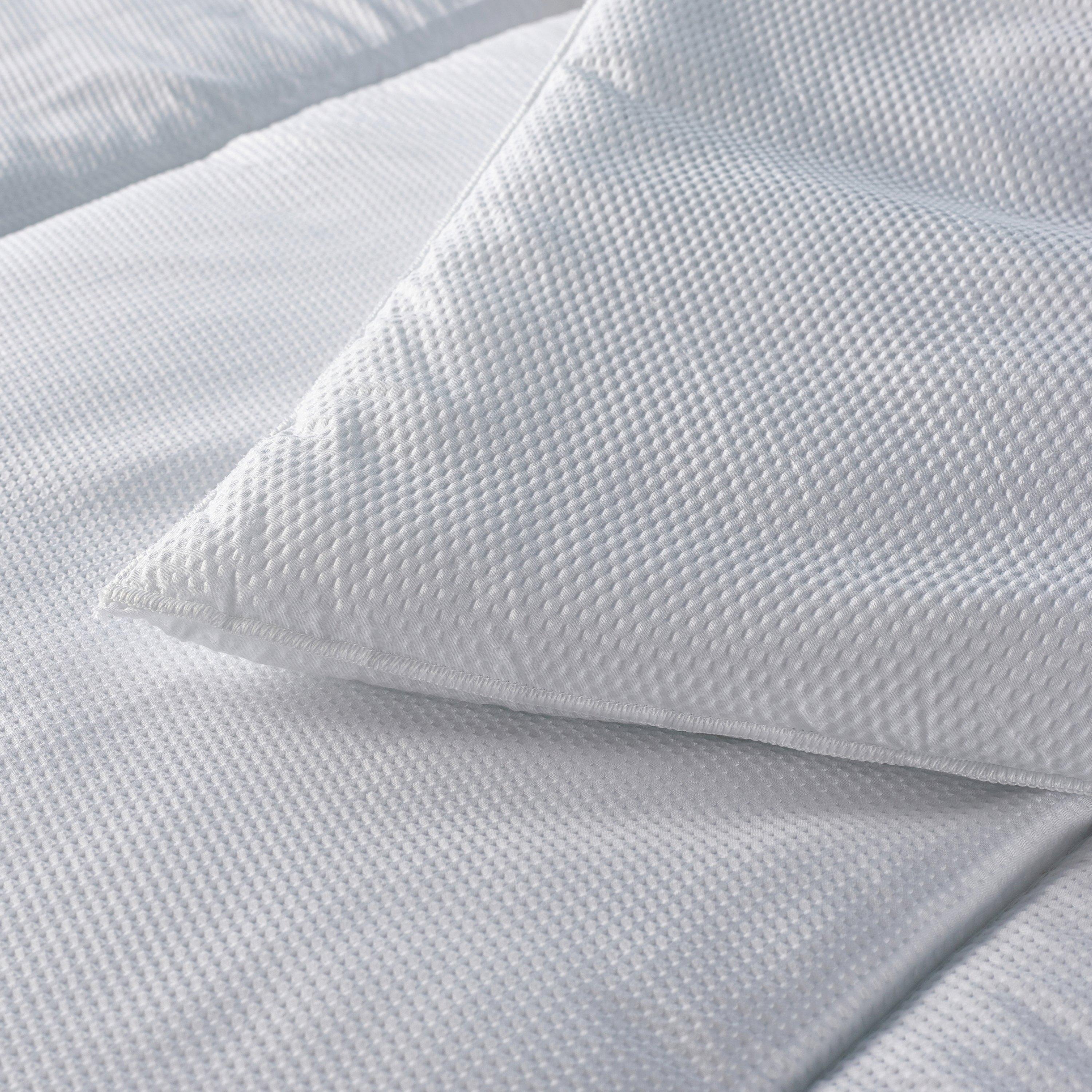 White - Downland - Luxury Waffle 10.5 tog Duvet - 5