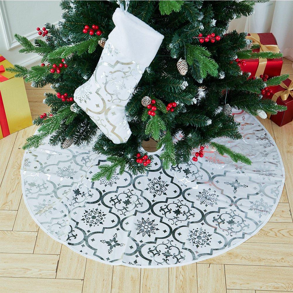 White - LIFE IDEAS - Round Tree Skirt with Stocking Pocket - 2