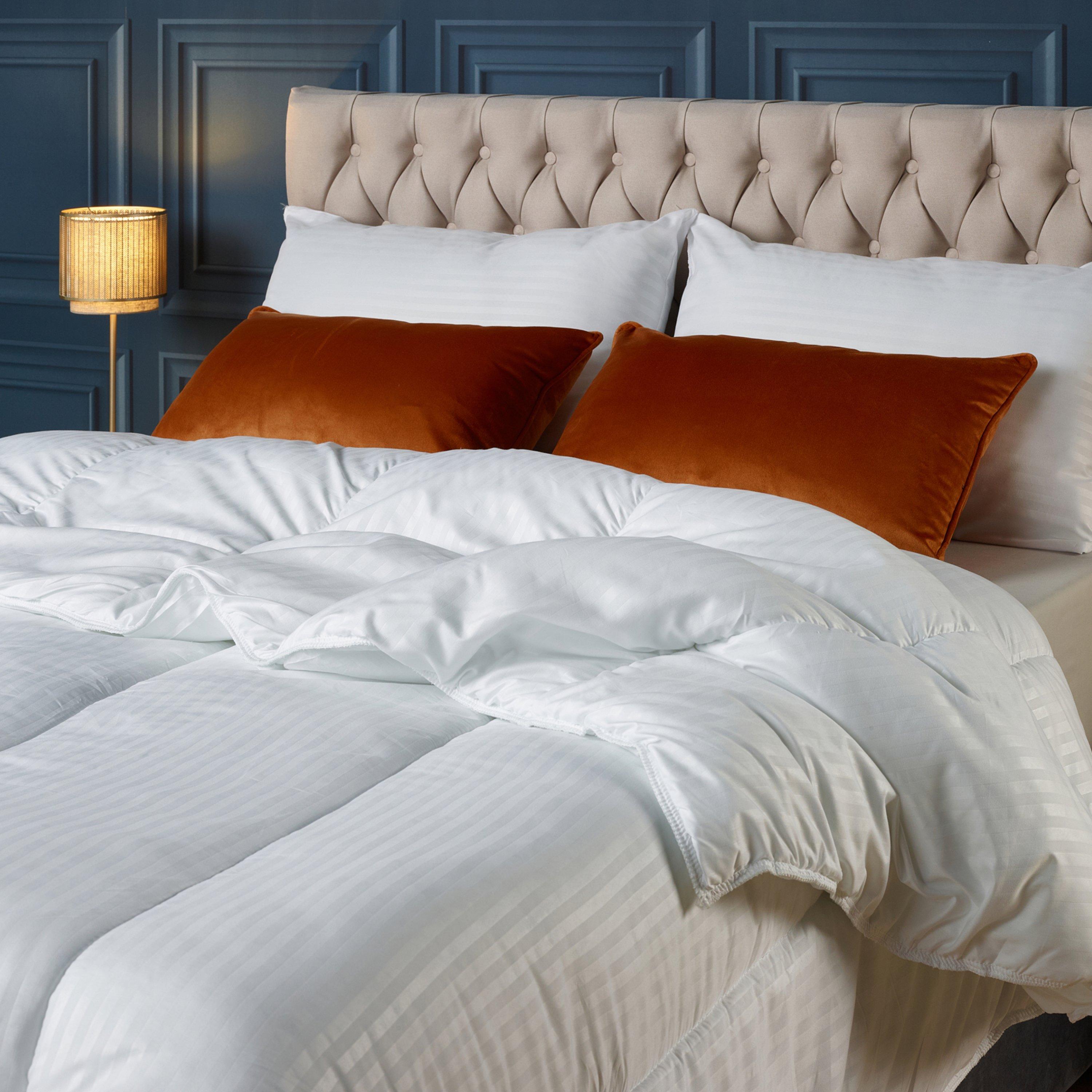 White - Downland - Hotel Collection Satin Stripe 13.5 tog Duvet - 2