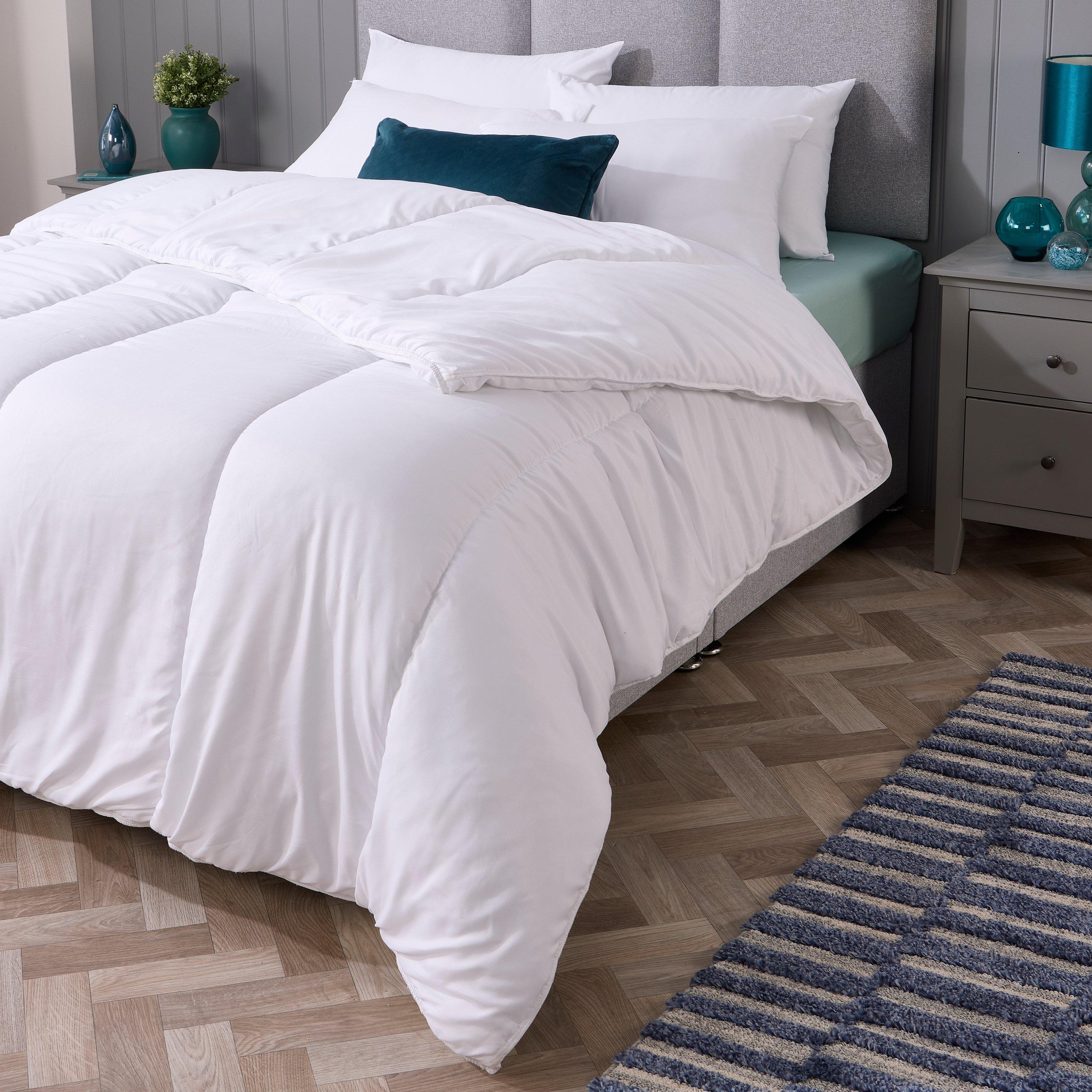 White - Downland - Soft Like Down 7.5 tog Duvet - 4