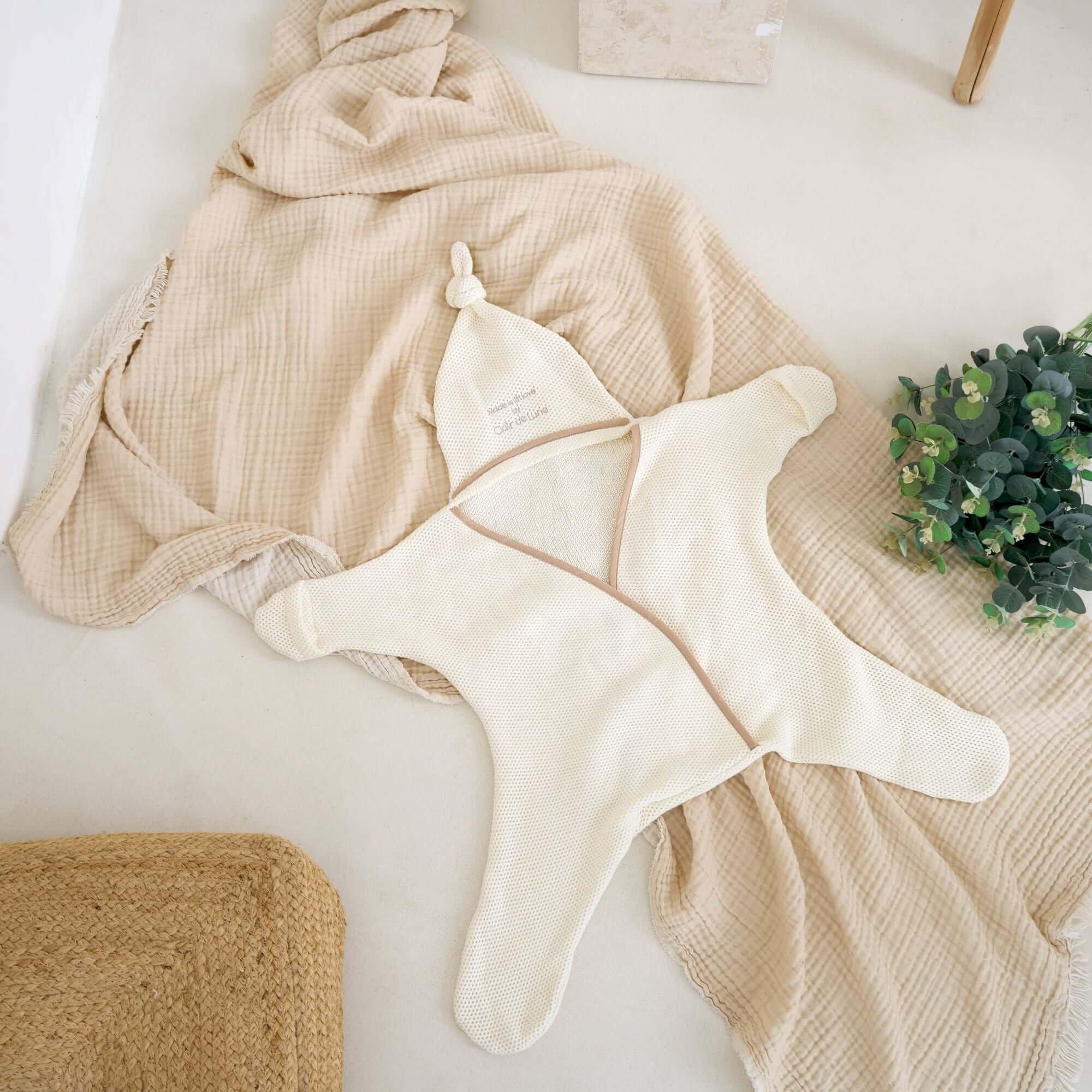 Cream - Clair De Lune - Breathable Star Mesh Organic Wrap 0-6 Months - 1