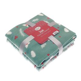 Country Club Pack of 2 Festive Design Fleece Throws 125x150cm