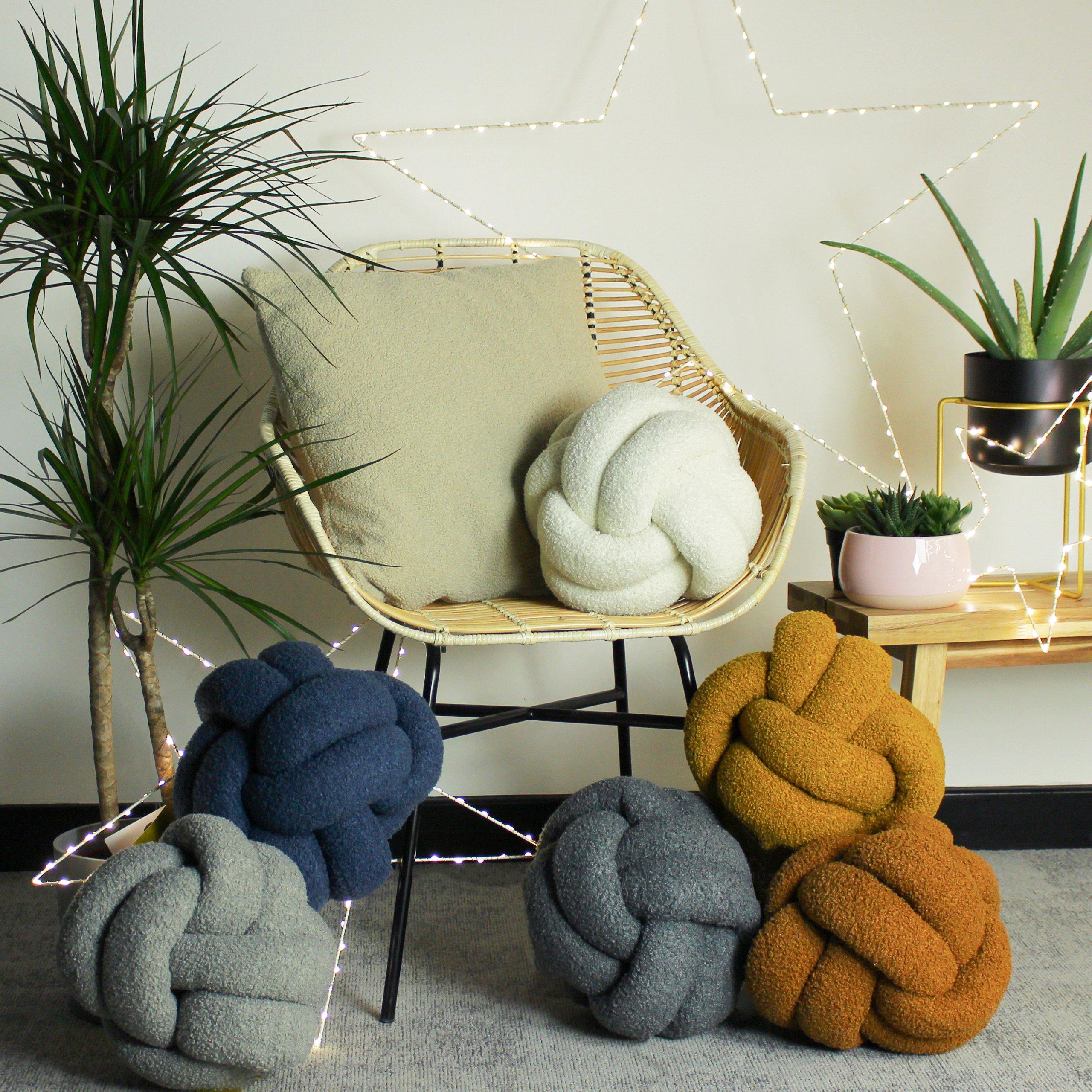 Ecru - Furn - Boucle Knot Fleece Cushion - 3