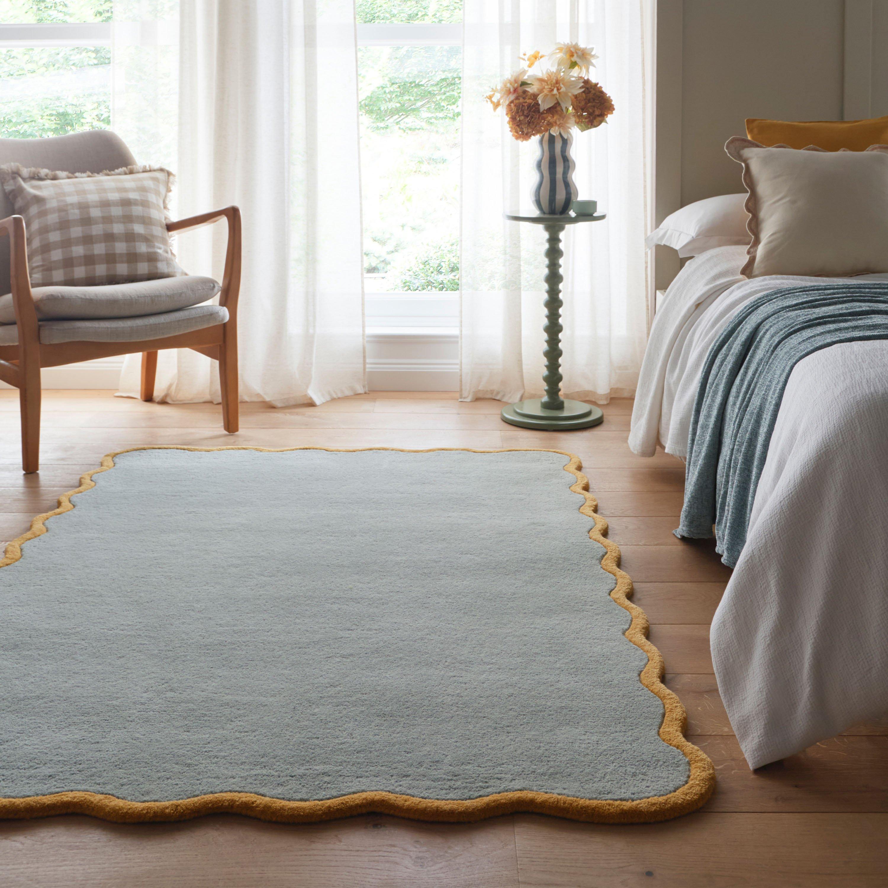 Scalloped Elsie Rug