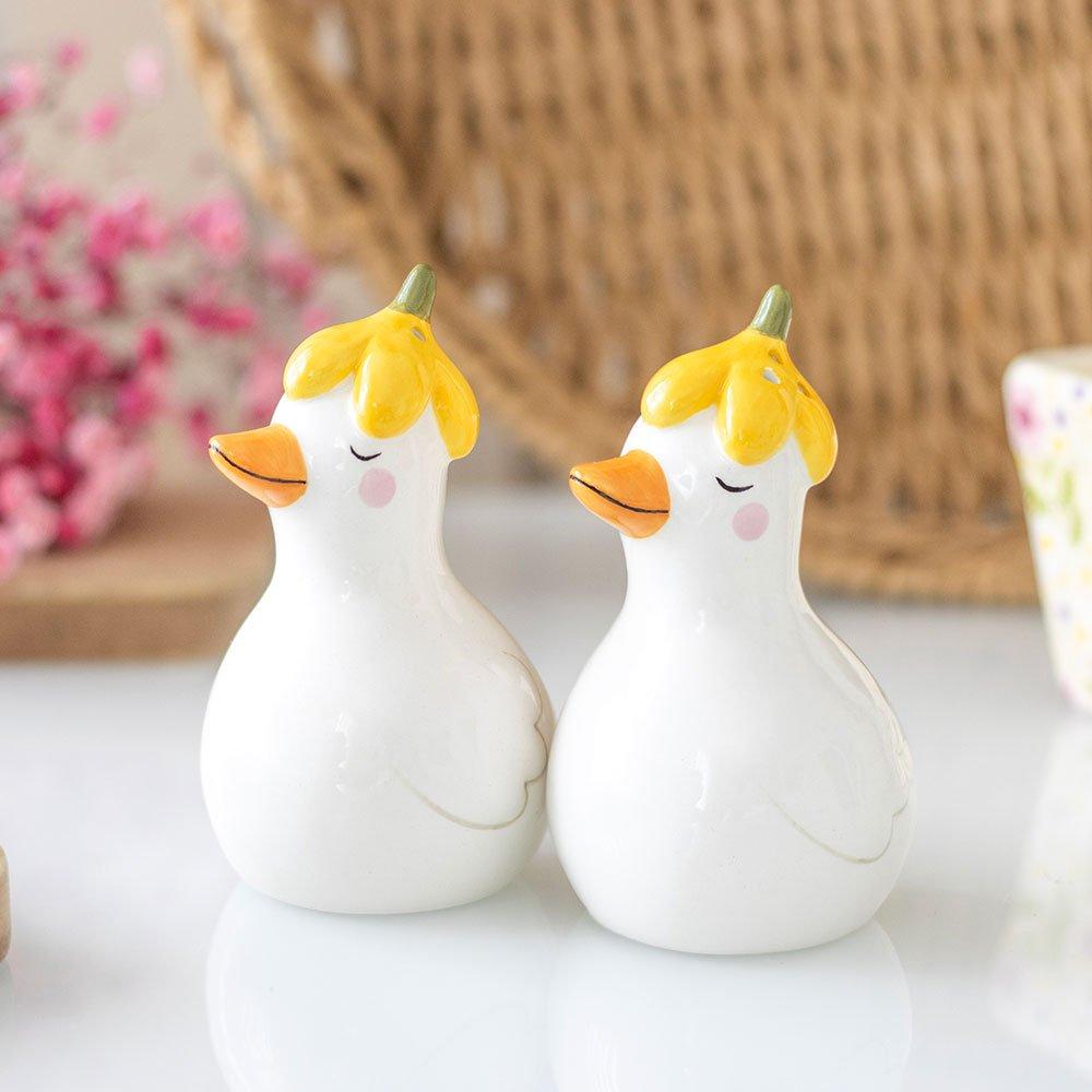 White - Something Different - Daisy & Duck Salt and Pepper Shakers - 1