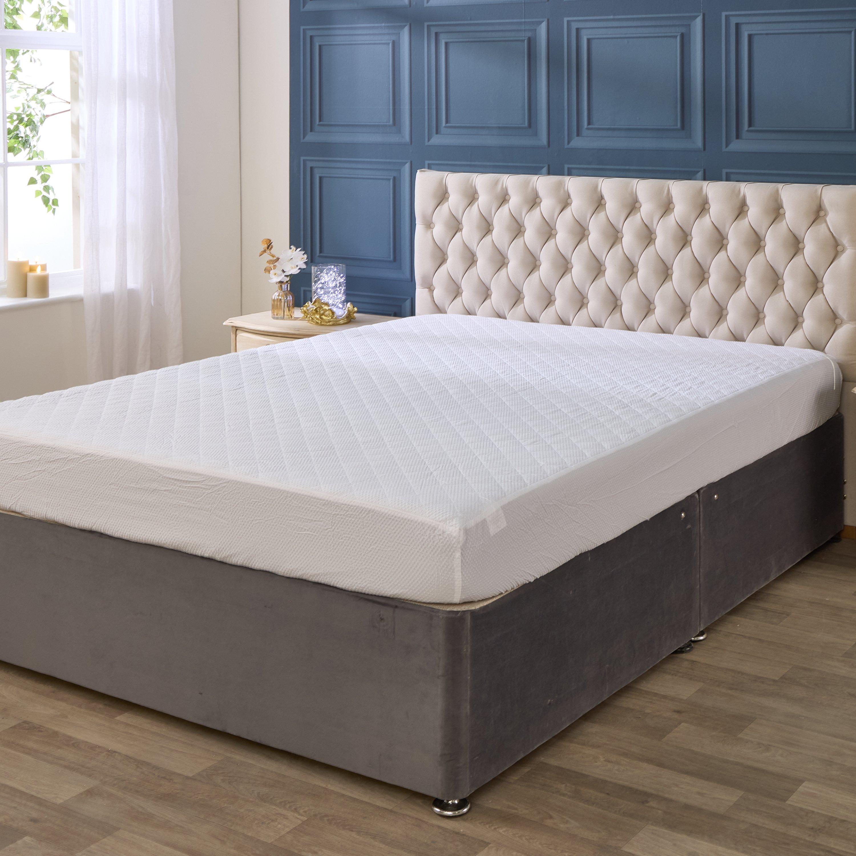 White - Downland - Luxury Waffle Mattress Protector - 3