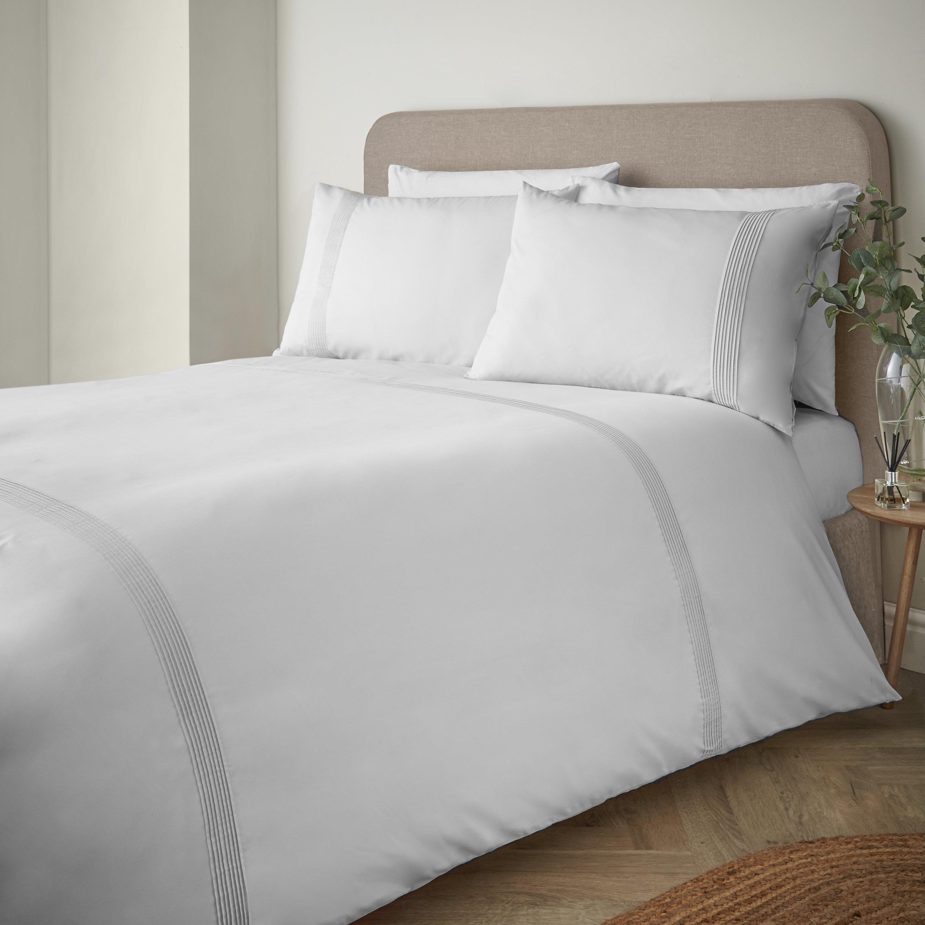 Pintuck Easy Iron Percale Duvet Cover Set