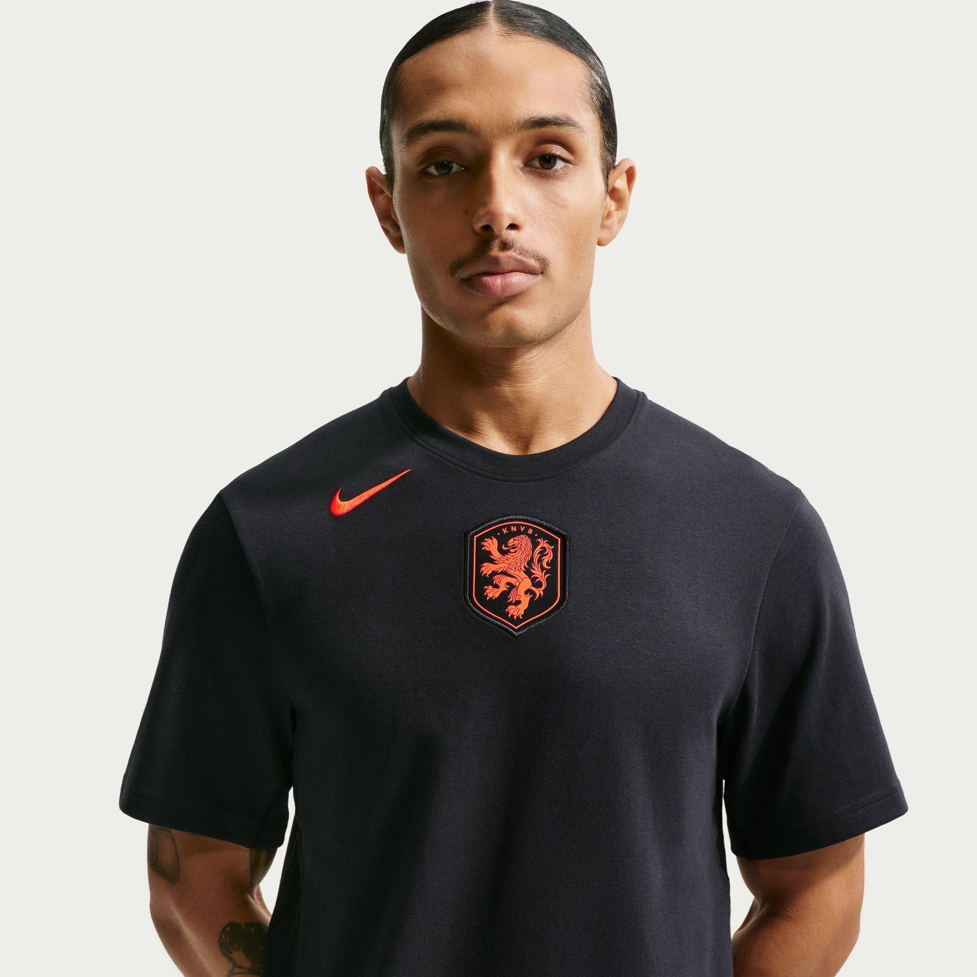 Nike Men's Netherlands Short Sleeve T-Shirt - Black/Orange - L