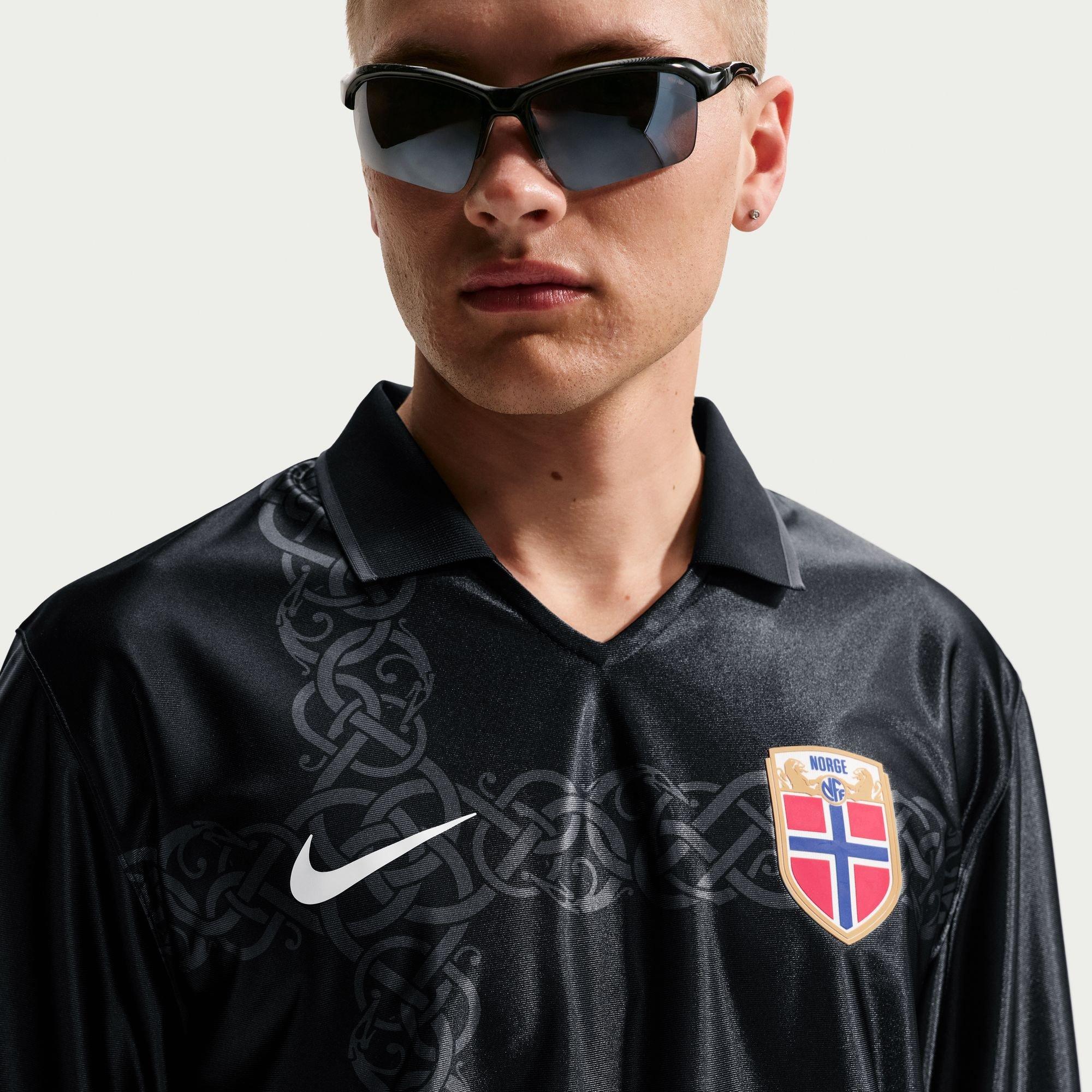Schwarz/Weiß - Nike - Men's International Licensed Short Sleeve T-Shirt - 3