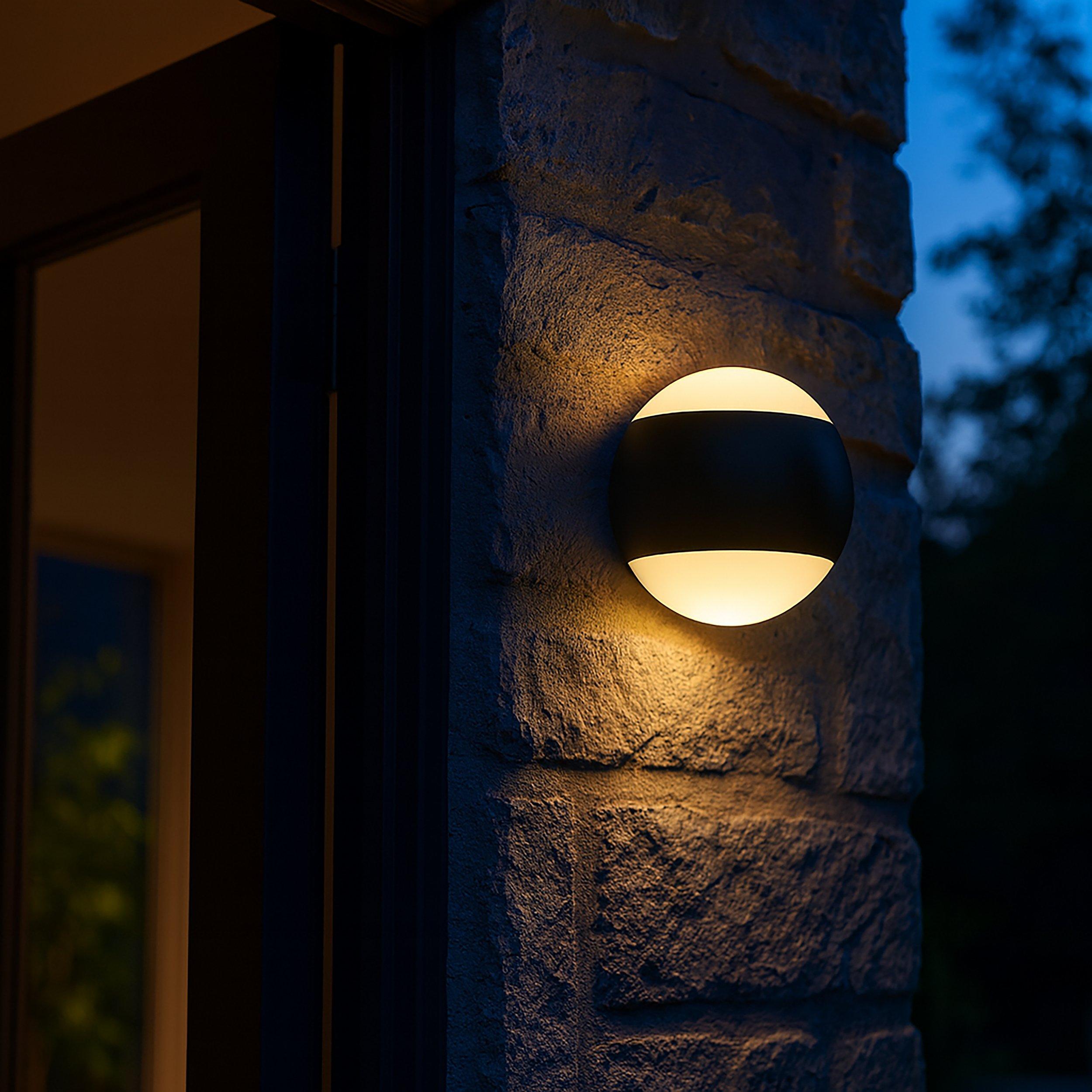 Lighting Collection  Olo (Wide Beam Angle) - Led Outdoor Wall Light - Black And Opal