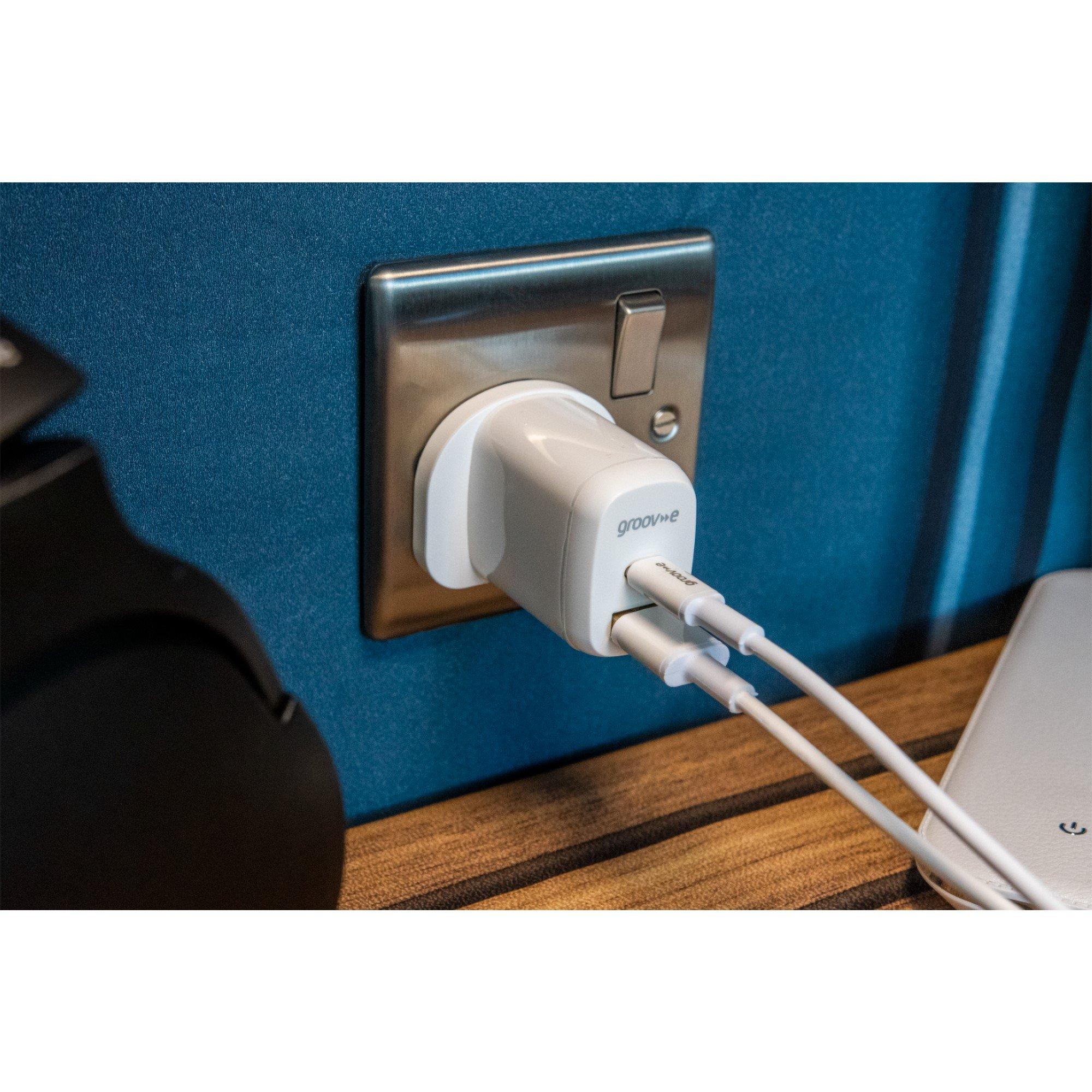 White - Groov-e - Dual USB-C & USB-A Mains Charger - 4