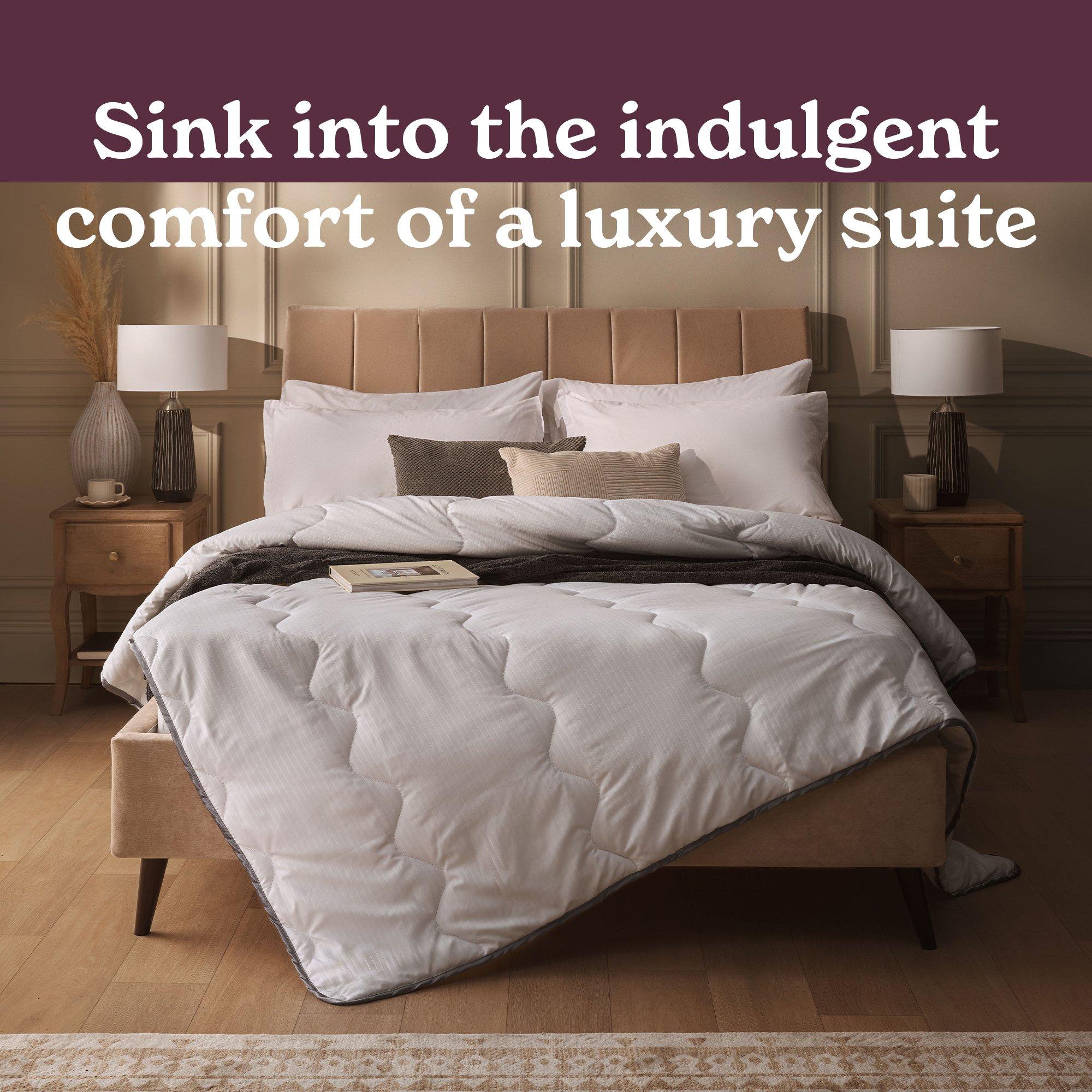 White - Sleepeezee - Hotel Luxe 4.5 Tog Duvet - 2