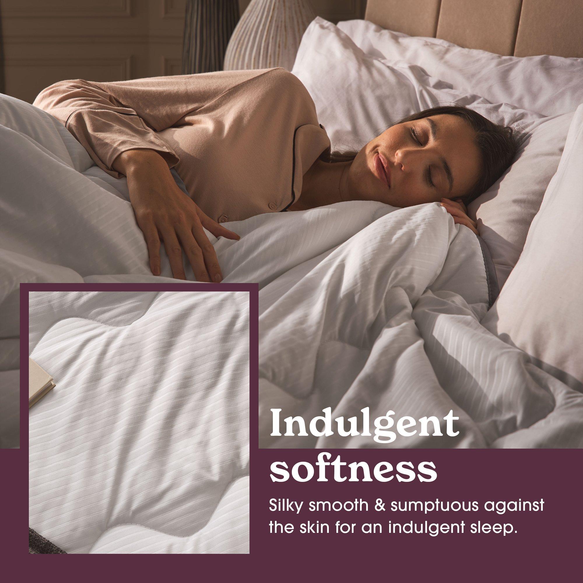White - Sleepeezee - Hotel Luxe 4.5 Tog Duvet - 4