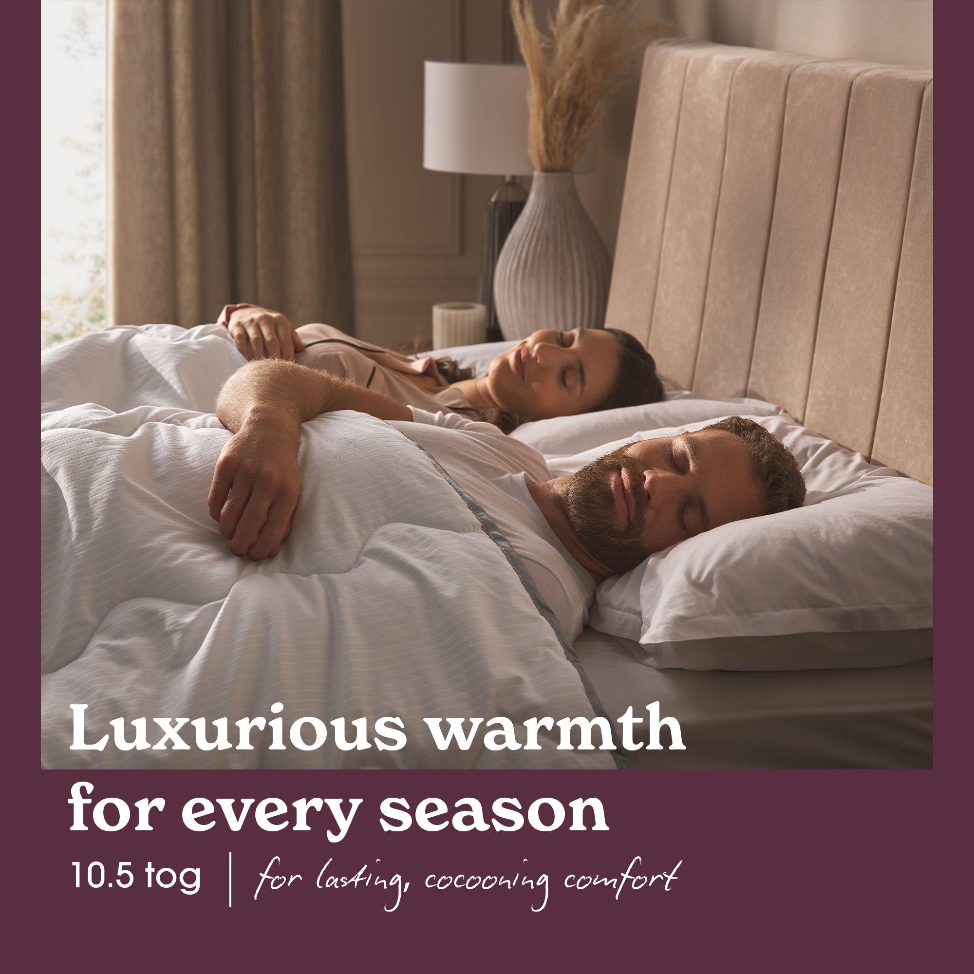 White - Sleepeezee - Hotel Luxe 10.5 Tog Duvet - 3