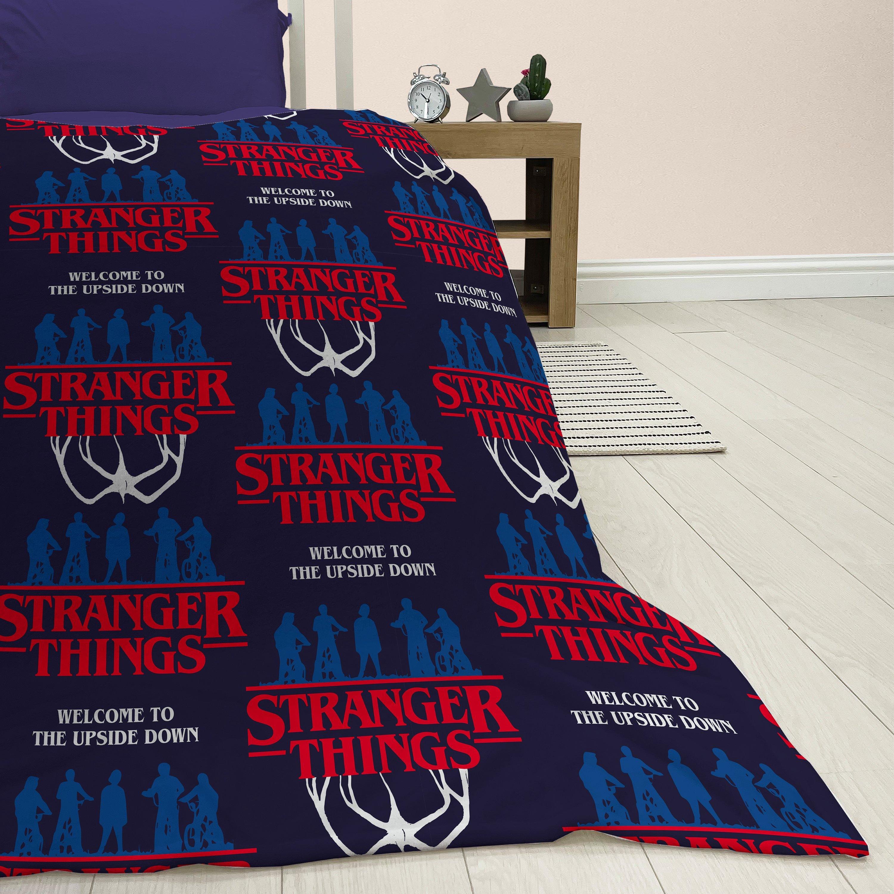 Multi - Stranger Things - Flames Fleece Blanket - 2