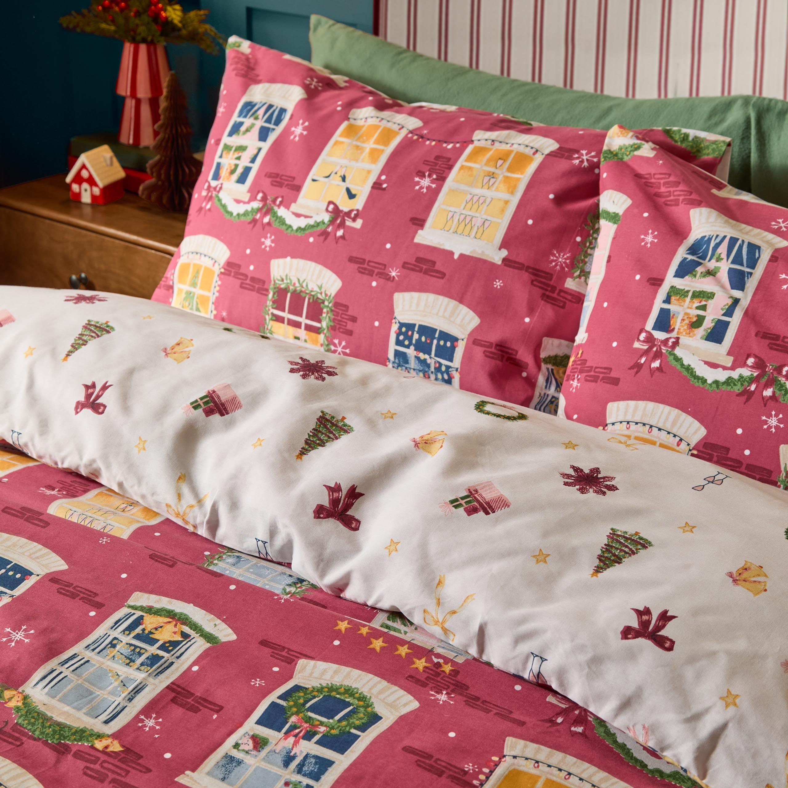 Cranberry - Furn - Christmas Eve Reversible Duvet Sets - 3