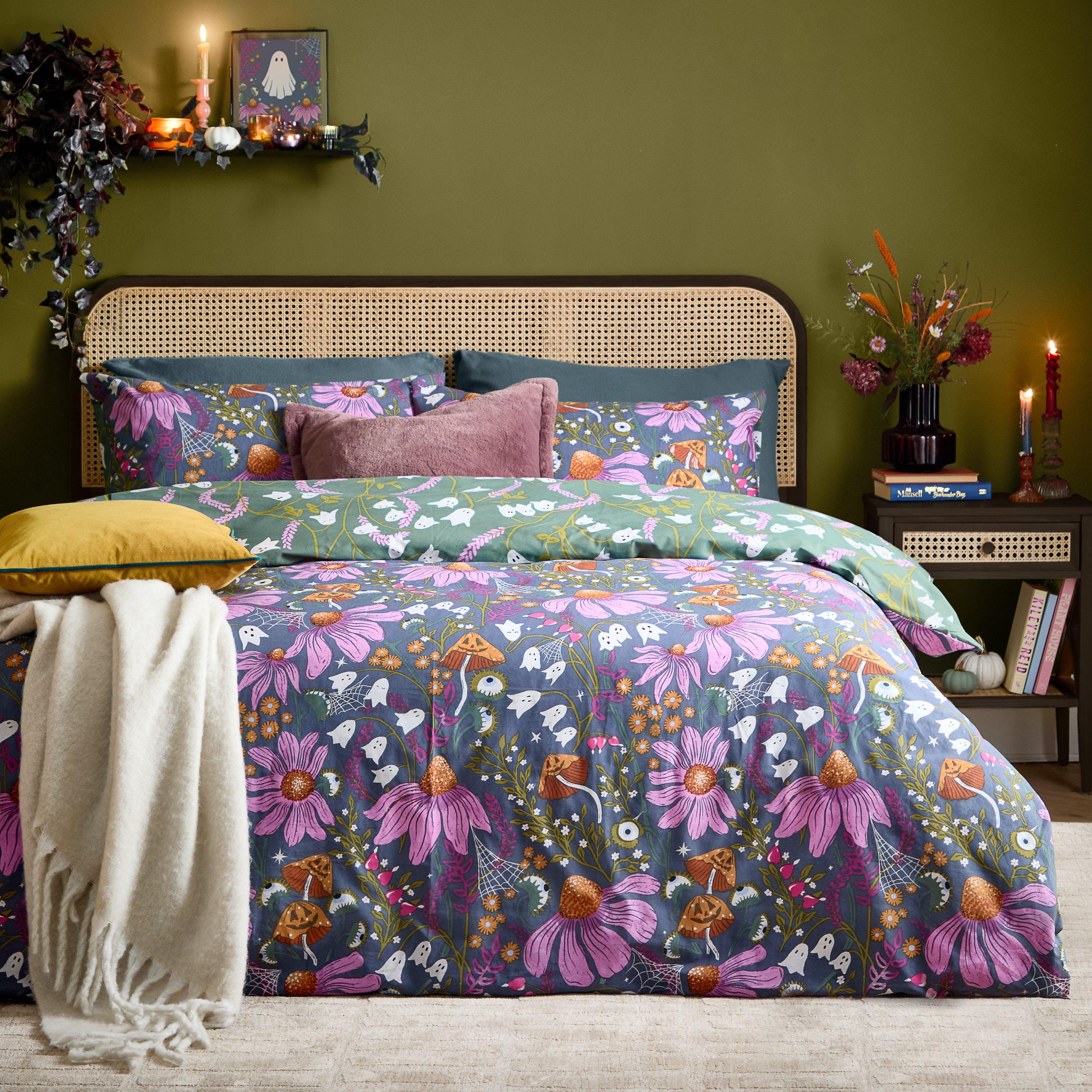 Multi - Furn - Ghoul Gardens Halloween Reversible Duvet Sets - 1