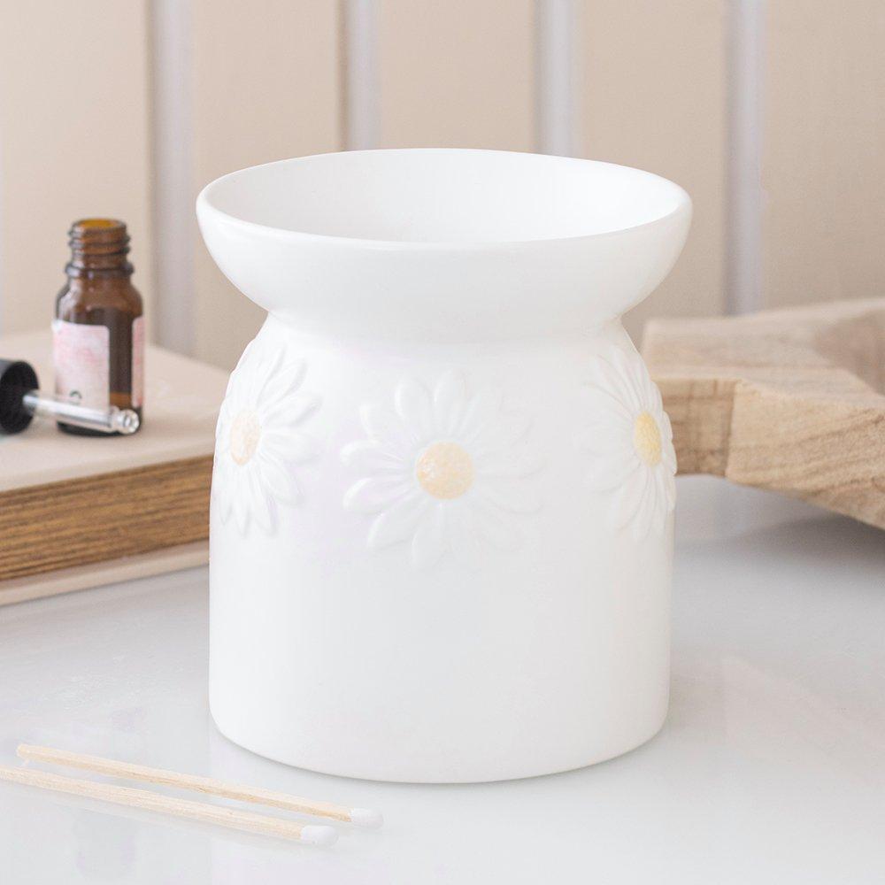 White - Something Different - White Daisy Chain Oil Burner - 1
