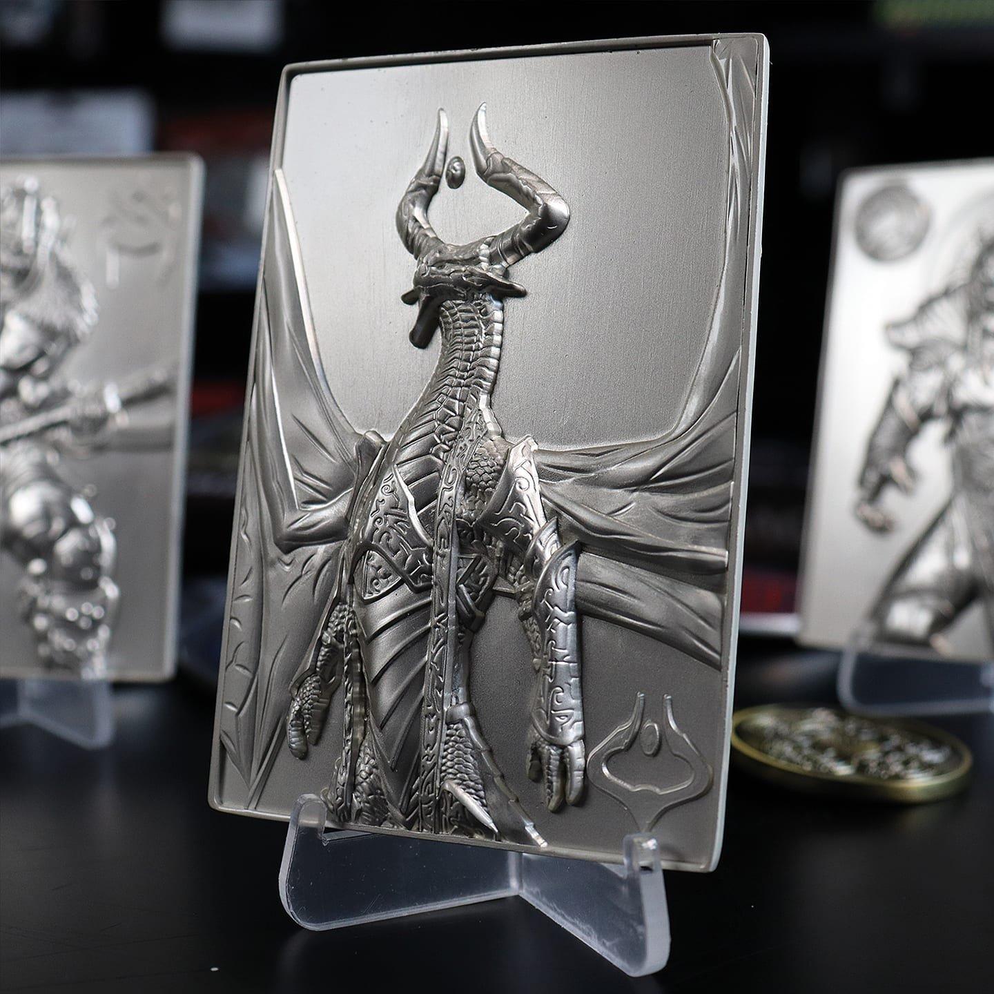 Marchandise - Magic the Gathering - MTG Silver Plated Nicol Bolas Metal Collectible - 7