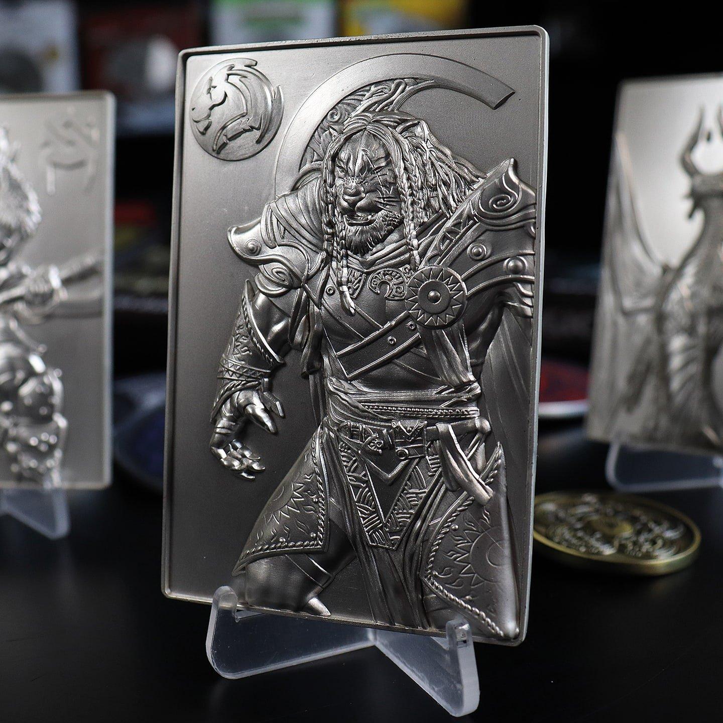 Merchandise - Magic the Gathering - MTG Silver Plated Ajani Goldmane Metal Collectible - 5