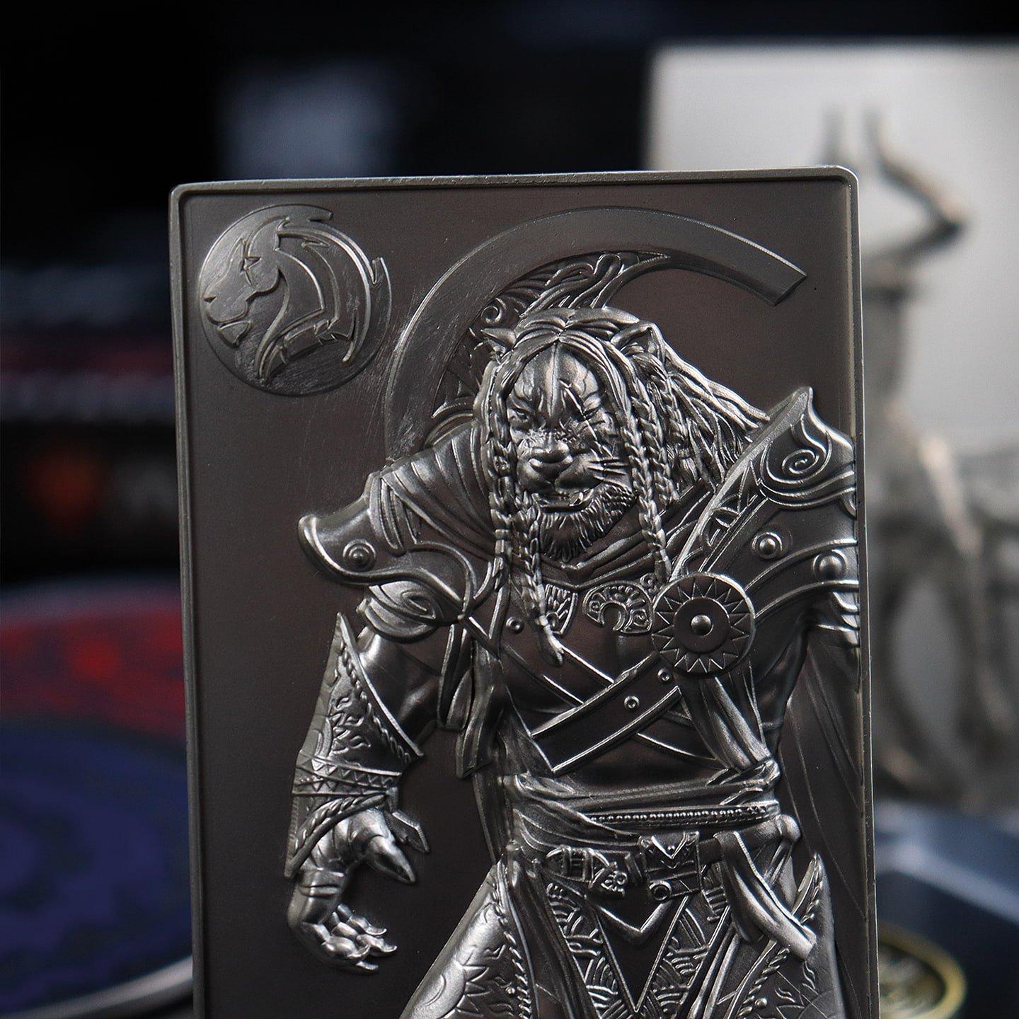 Merchandise - Magic the Gathering - MTG Silver Plated Ajani Goldmane Metal Collectible - 7
